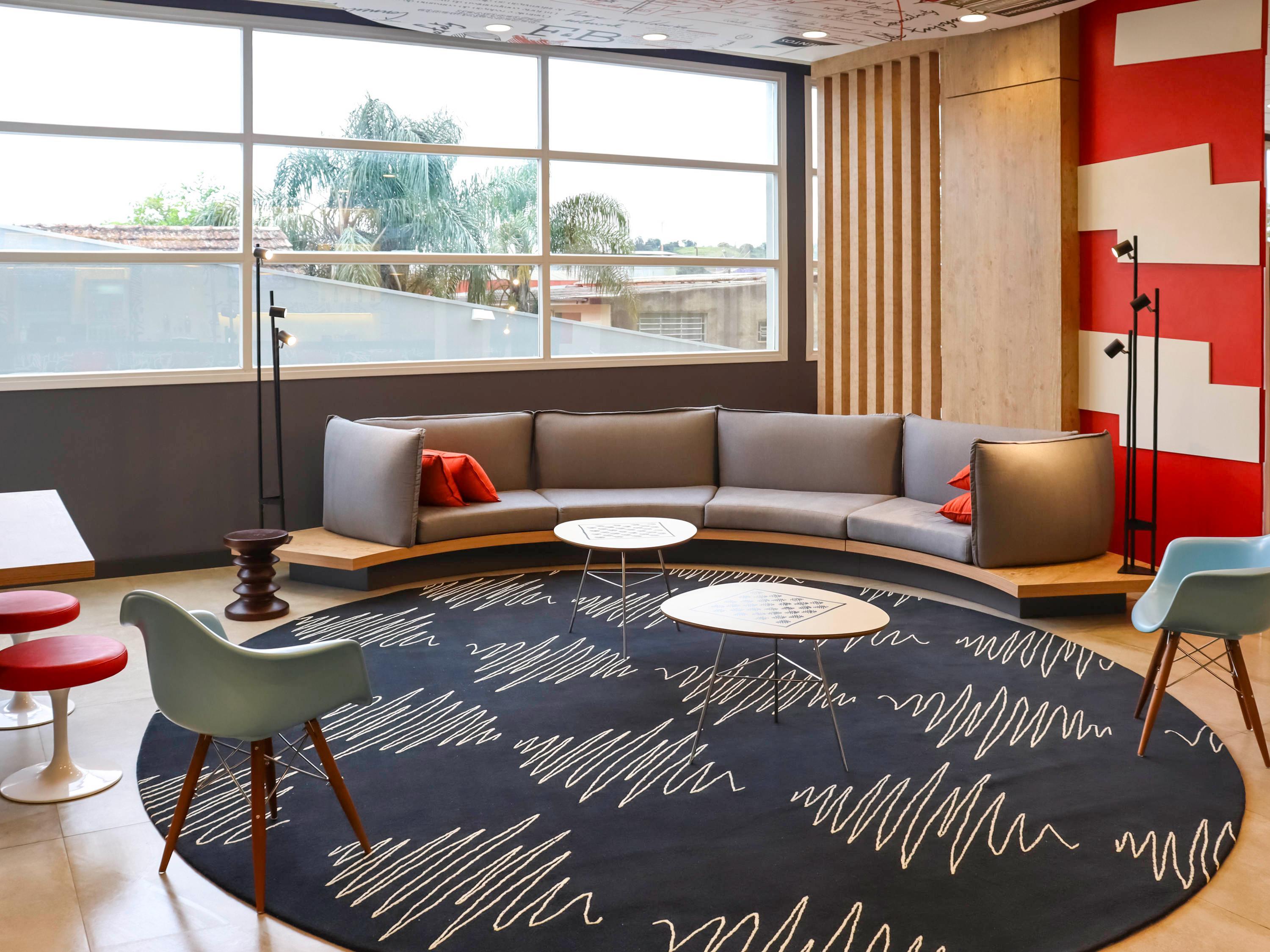 Bar/Salón Ibis Guaxupe