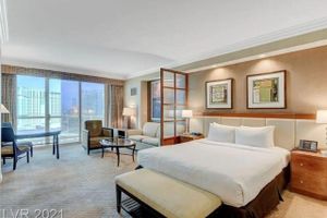 Alquiler Vacacional - 27th floor MGM Signature, Strip View with balcony!