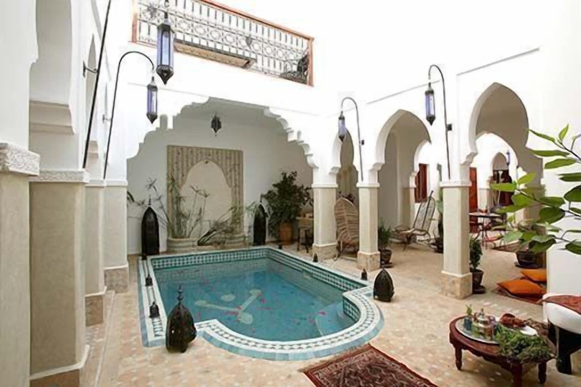 Vista Piscina Les Jardins Mandaline