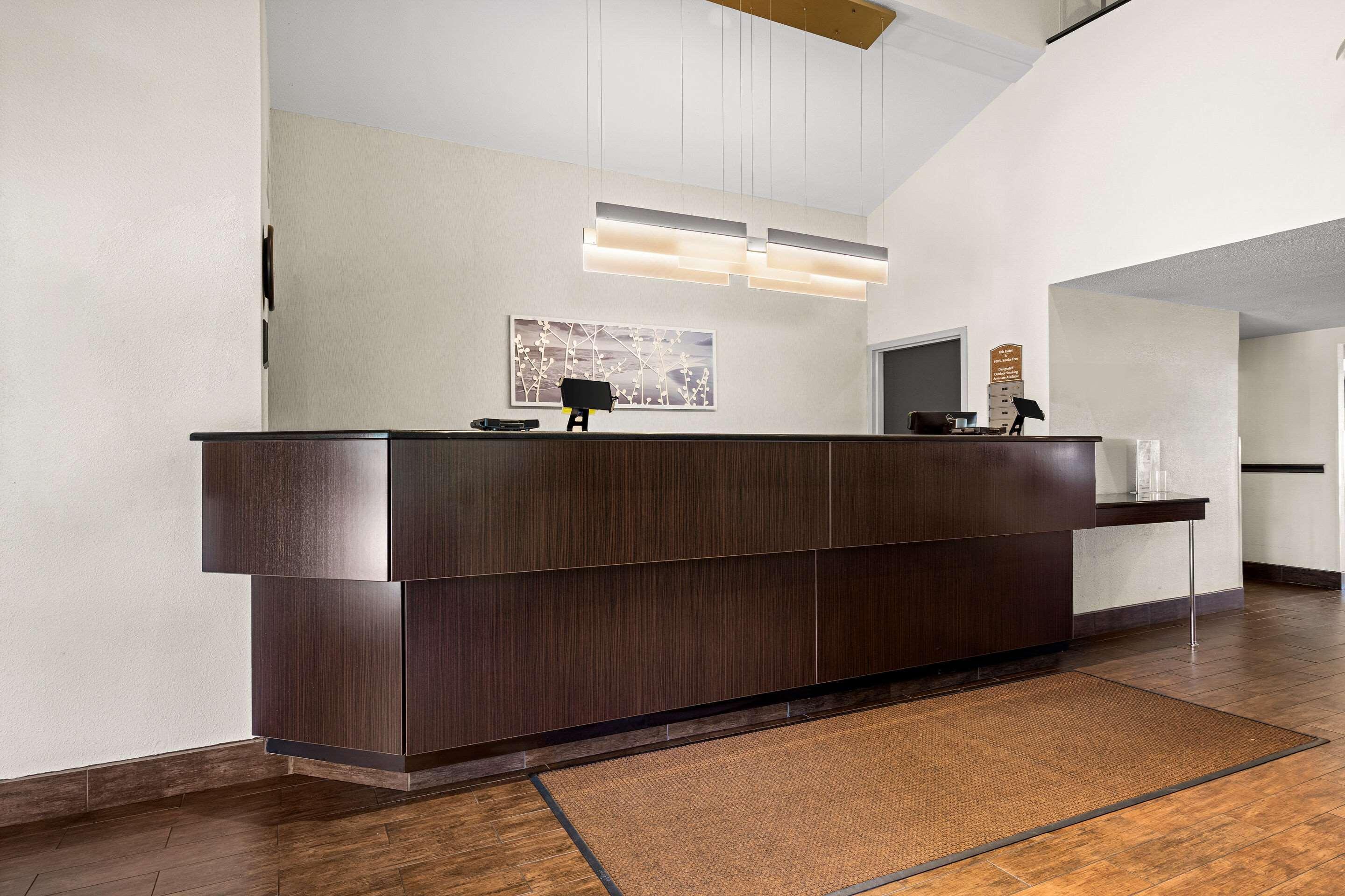 Vista Lobby Sleep Inn