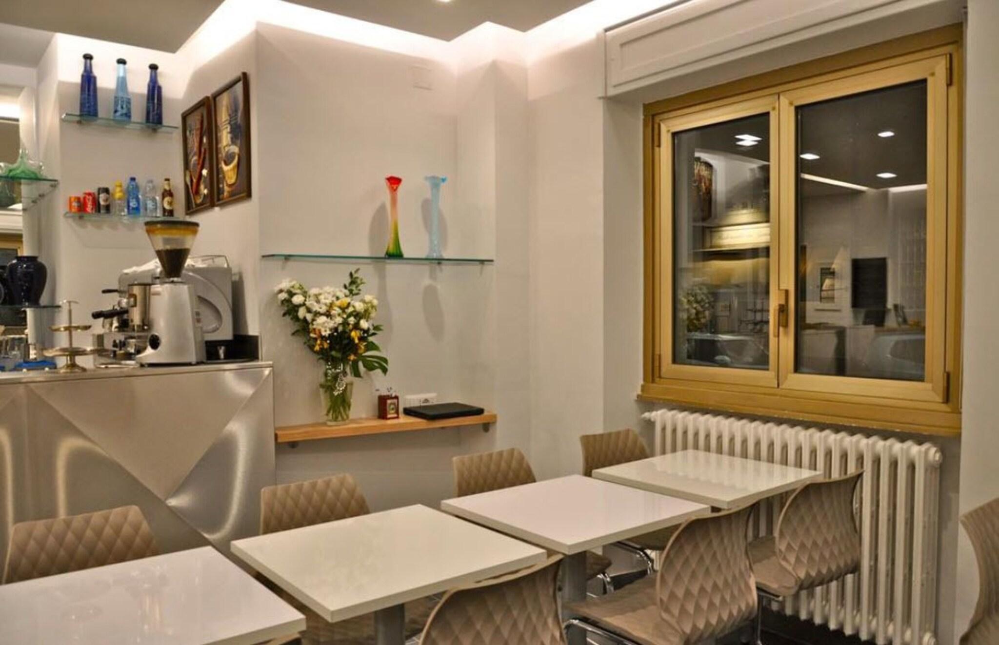 Bar/Salón Hotel Dover