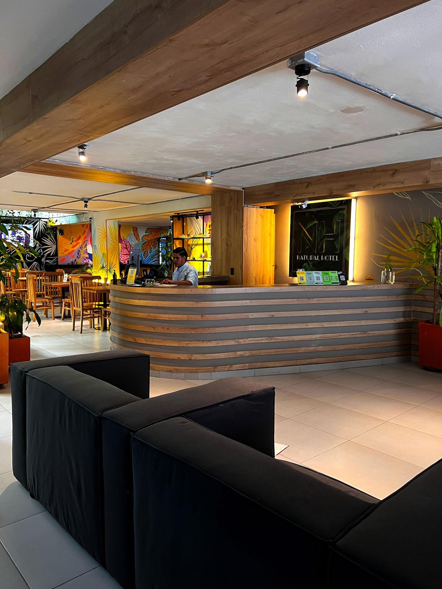 Vista Lobby Hotel Natural