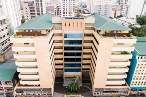 Alojamiento - Tropicana Suites