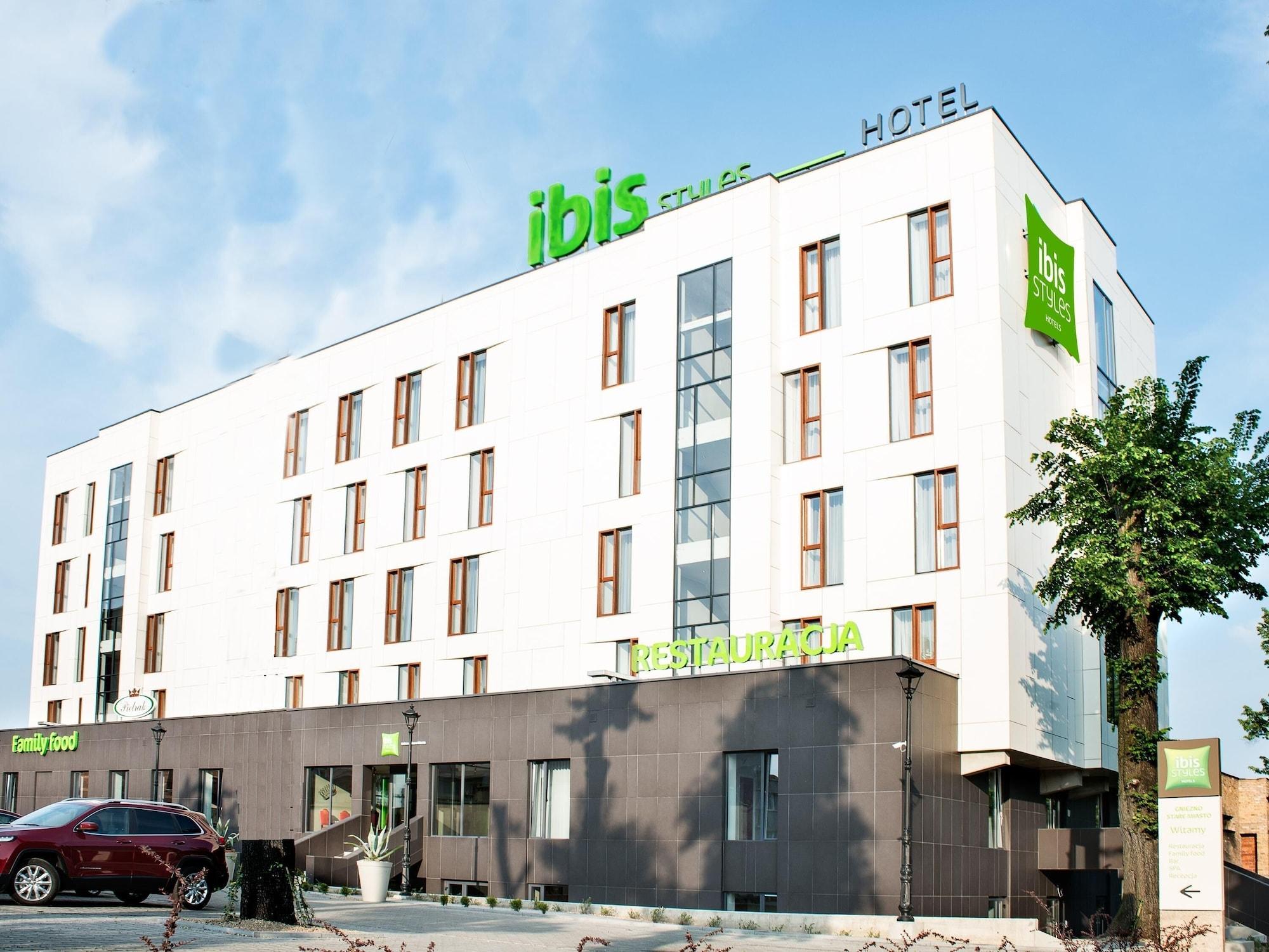Vista Exterior ibis Styles Gniezno Stare Miasto