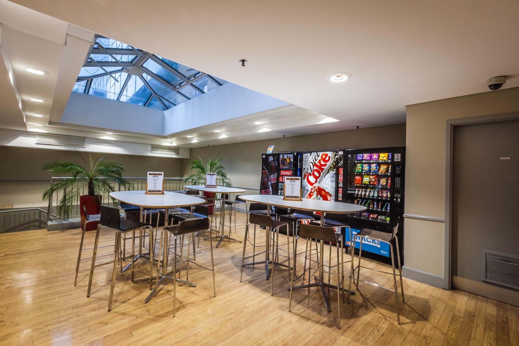 Restaurant LSE High Holborn - Campus Accommodation