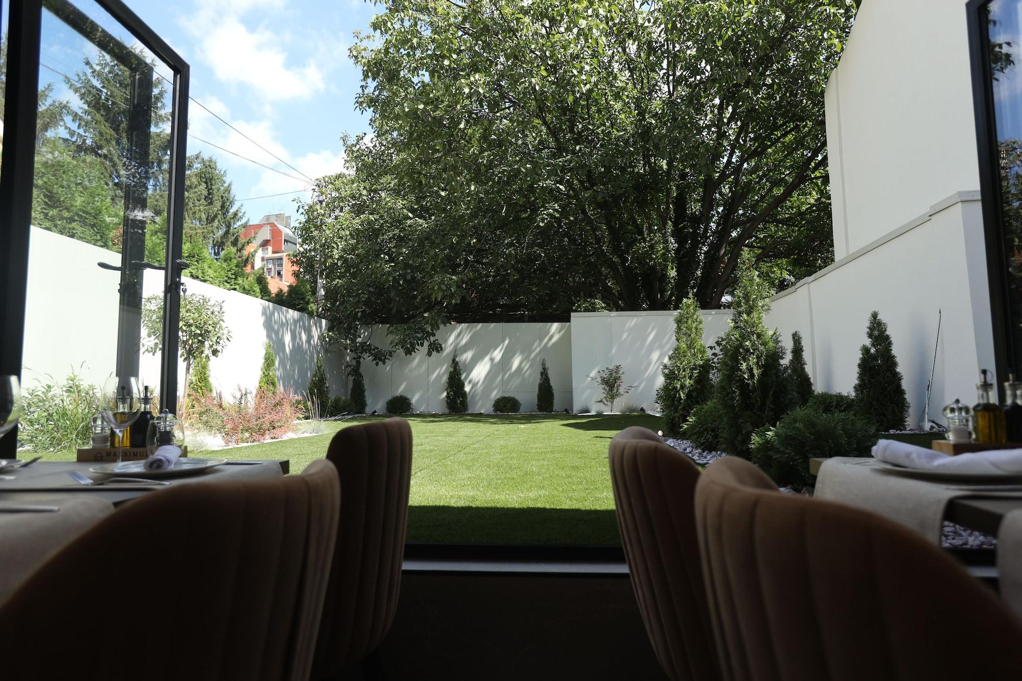 Comodidades del Alojamiento Hotel Maksimum