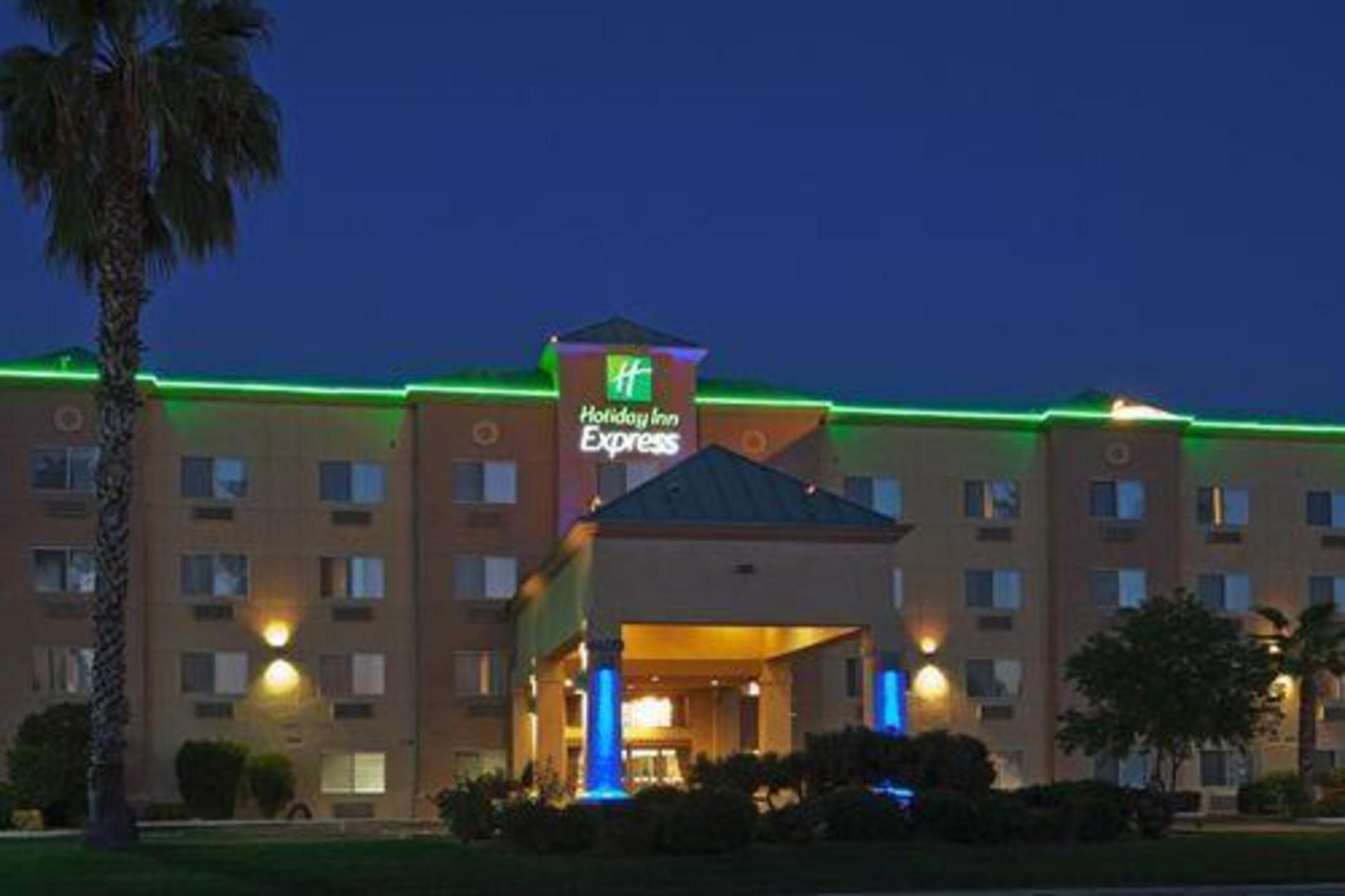 Vista Exterior Holiday Inn Express Bakersfield by IHG