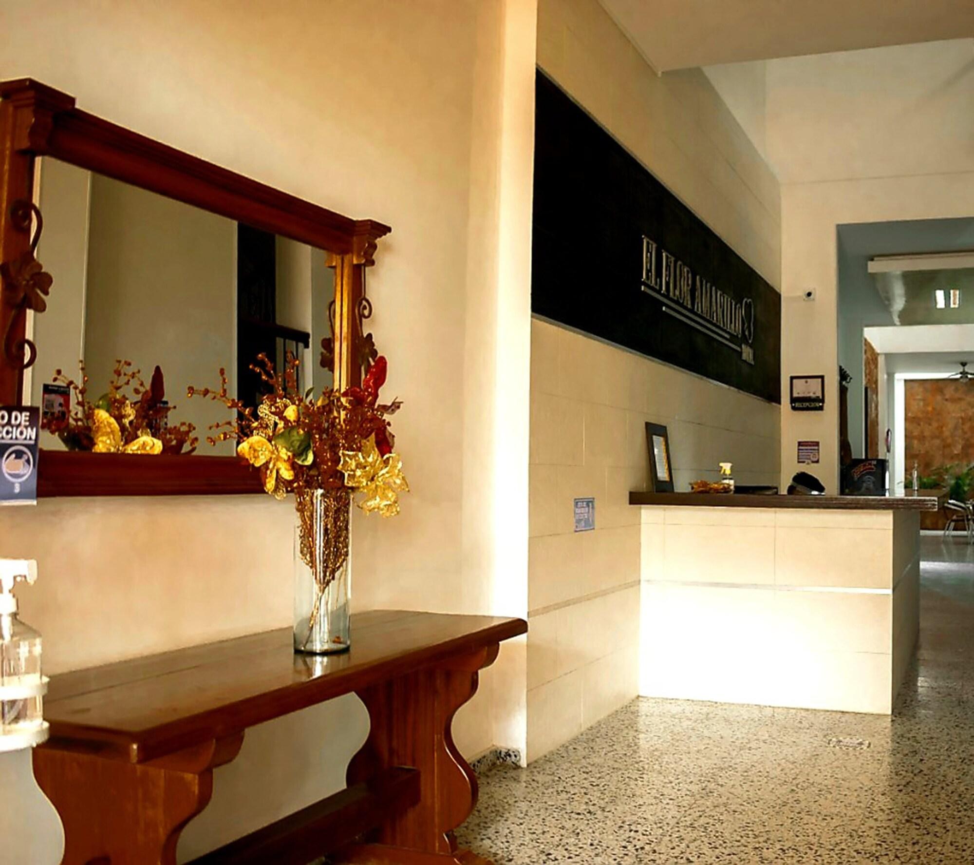 Vista Lobby Hotel El Flor Amarillo