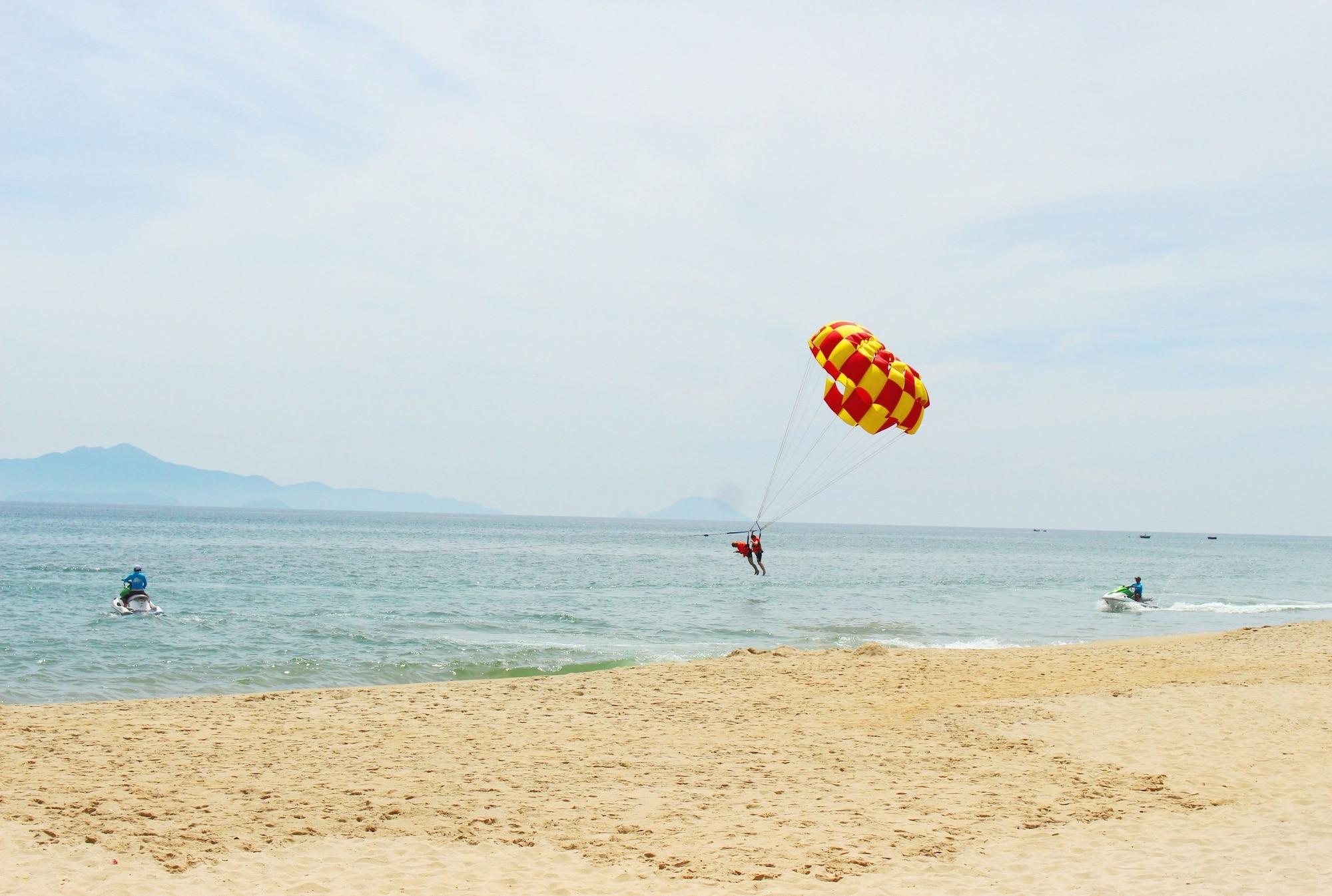 Playa Royal Riverside Hoi An Hotel