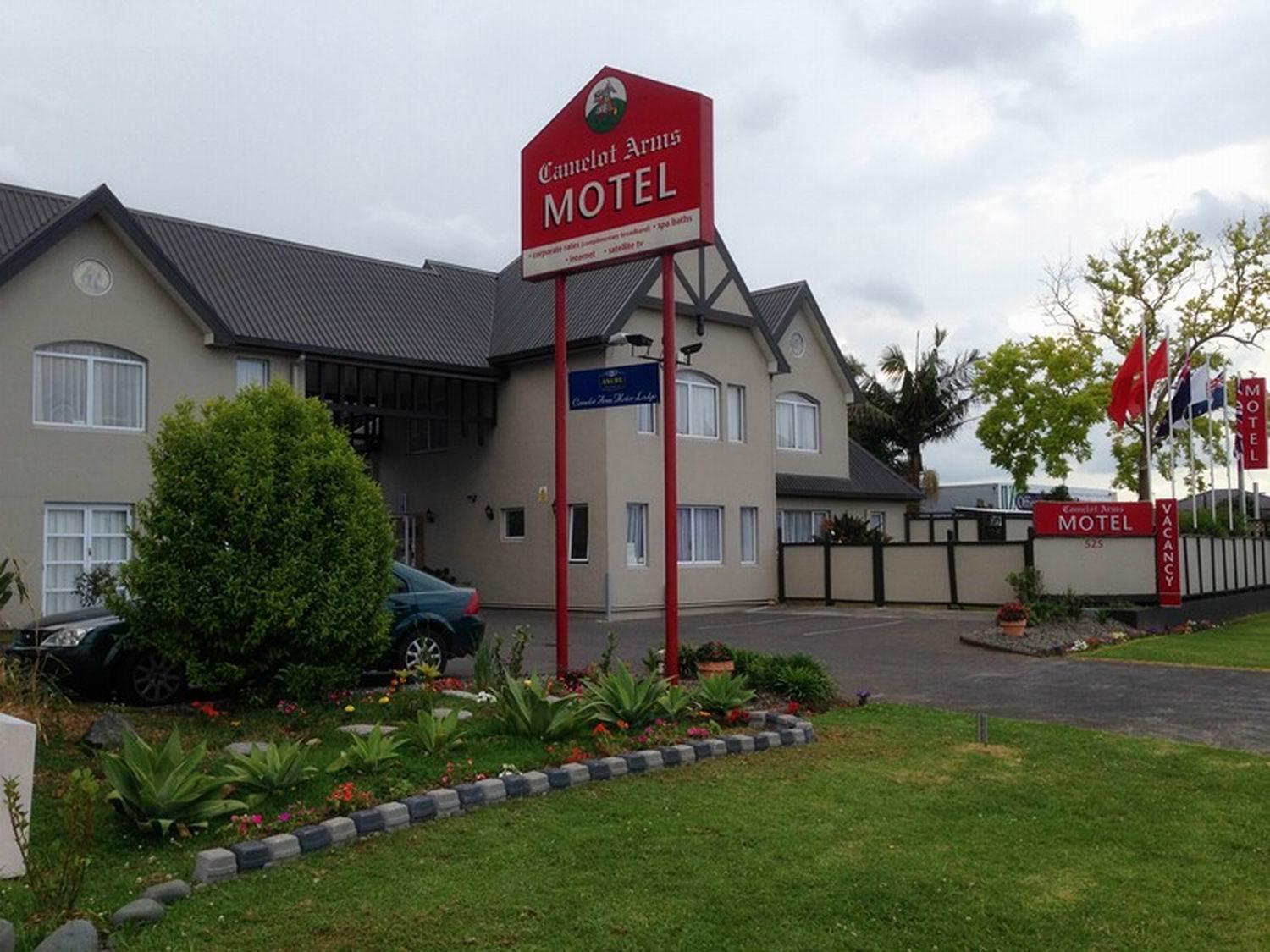Vista Exterior Asure Camelot Arms Motor Lodge