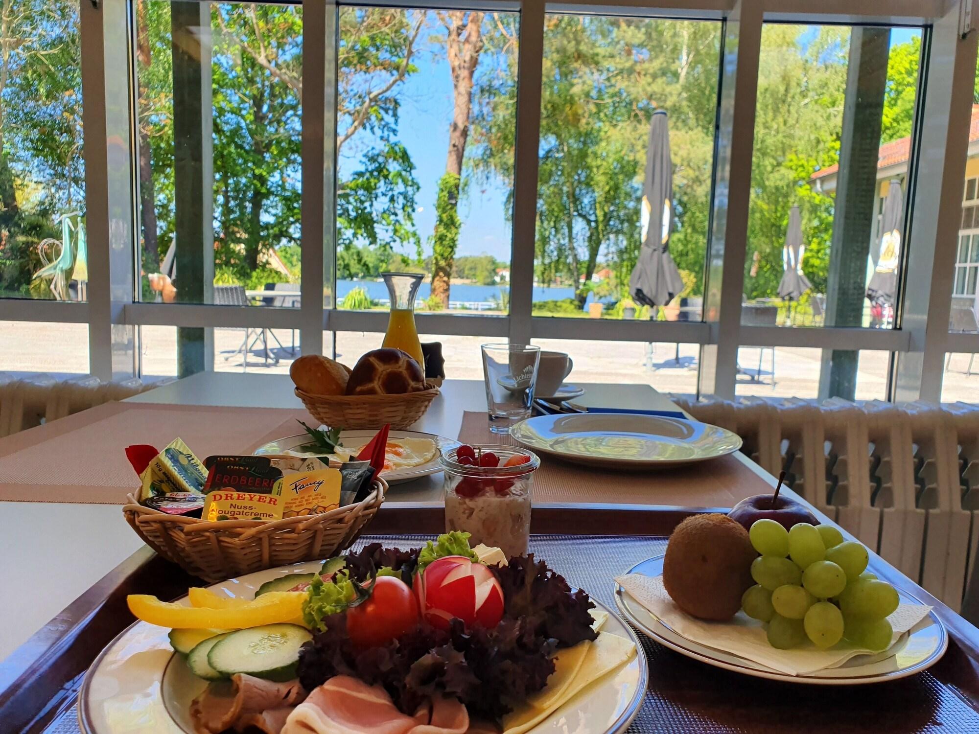 Restaurant Waldhotel am See Berlin Schmöckwitz