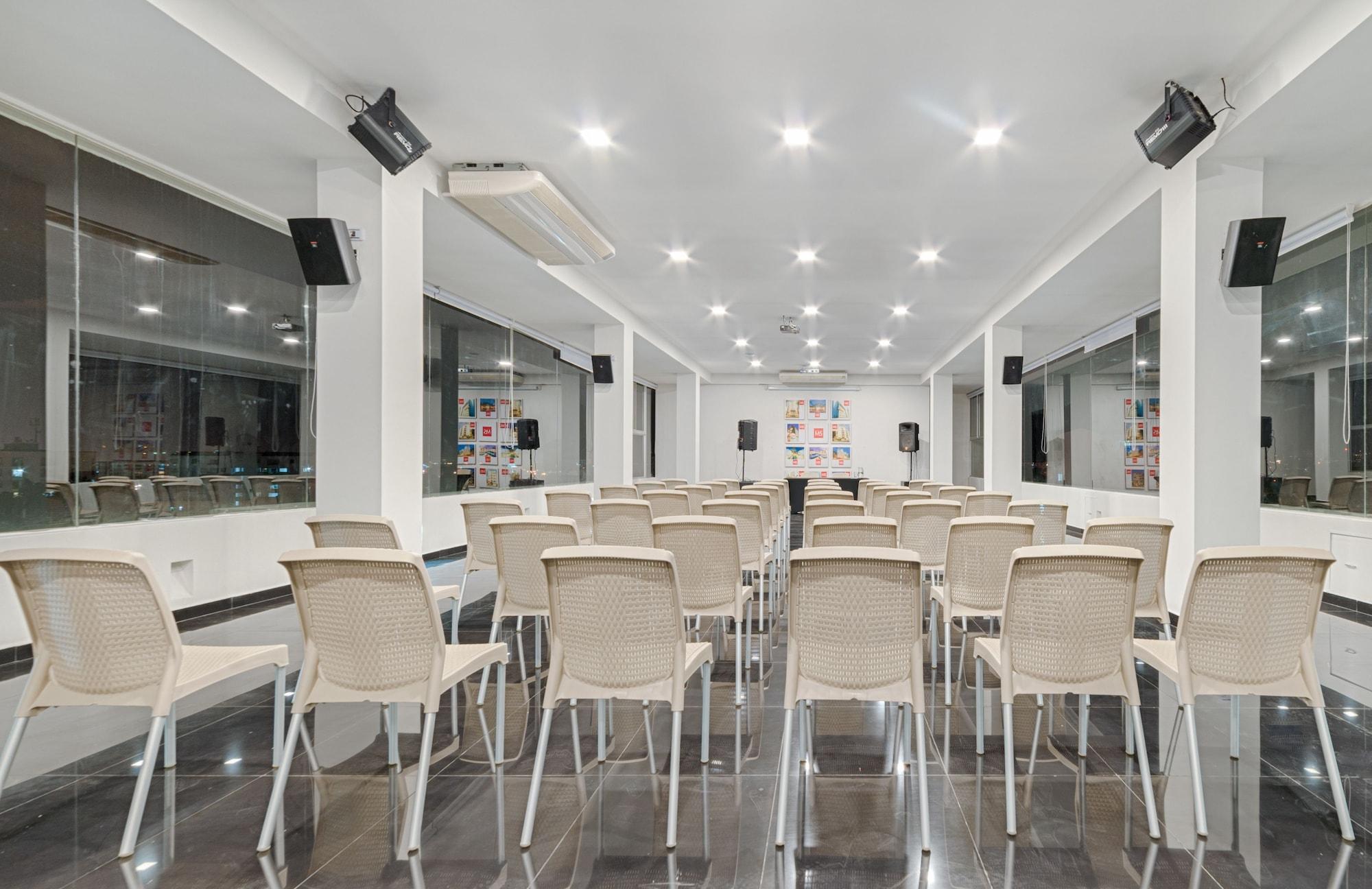 Sala de Reuniones Hotel Blue 66