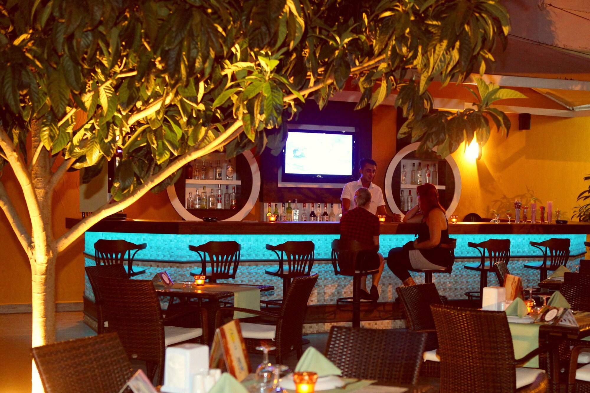 Bar/Salón Narcis Apart Hotel