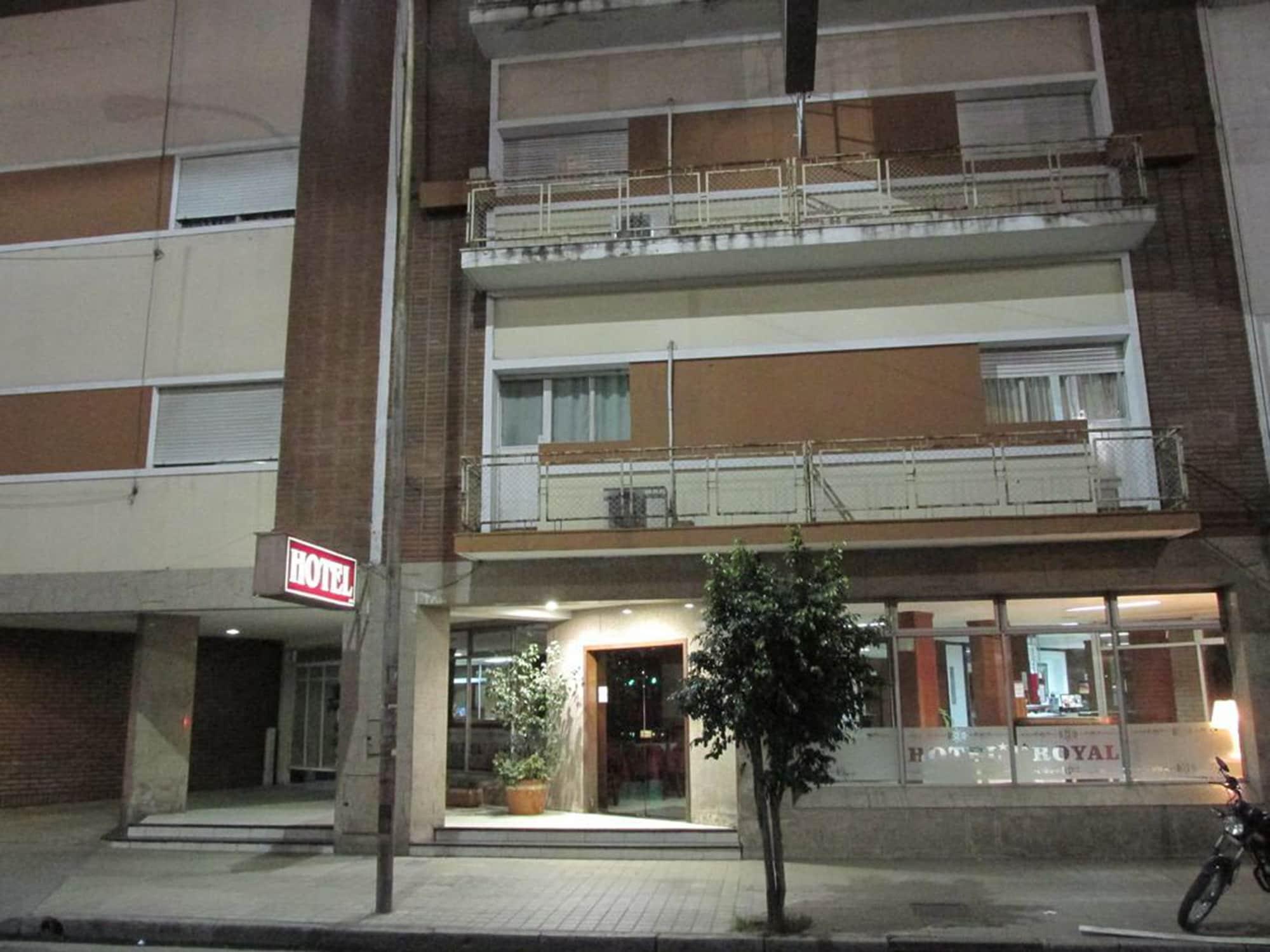 Vista Exterior Hotel Royal