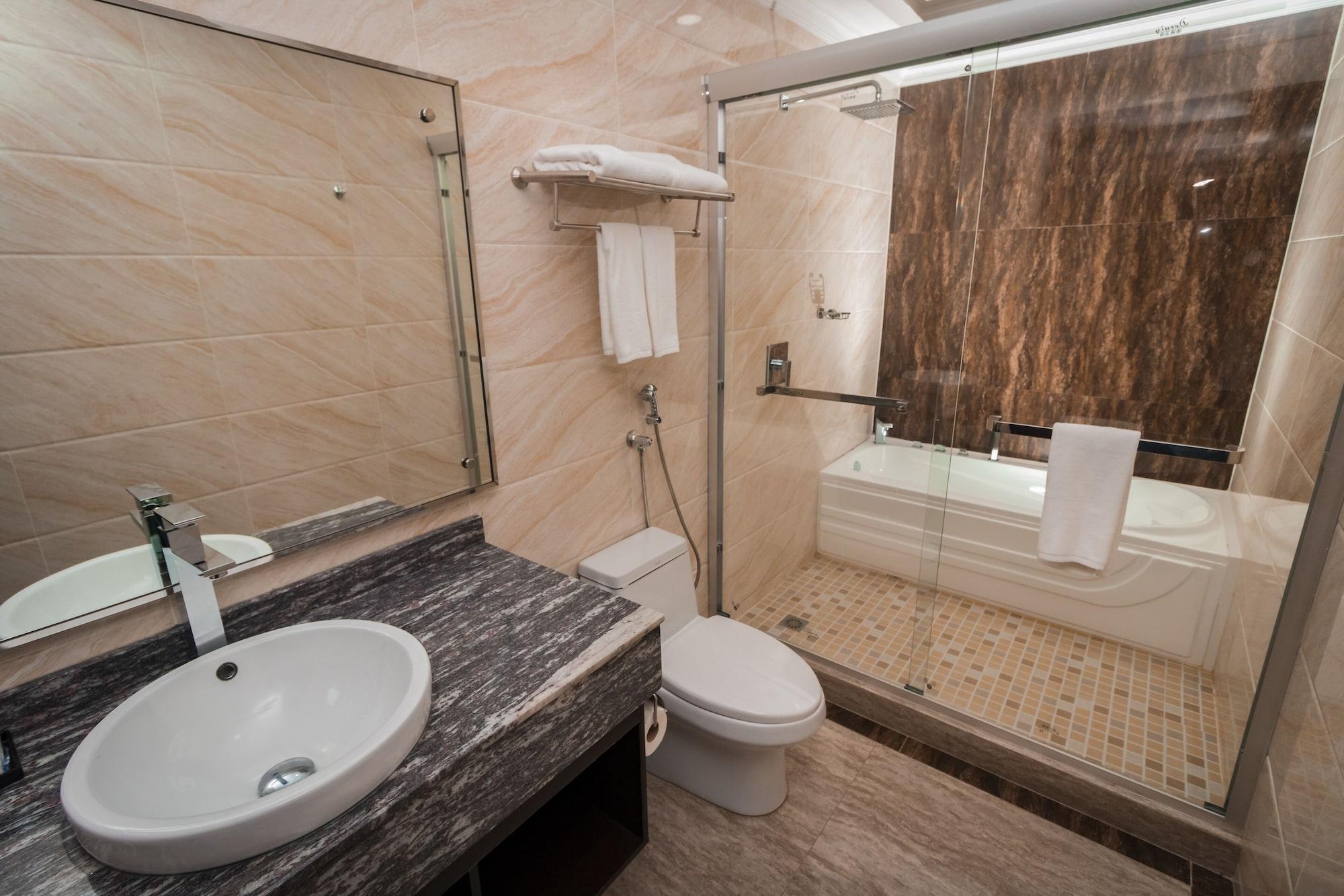 Equipamiento de Habitación Hotel City Plaza & Suites