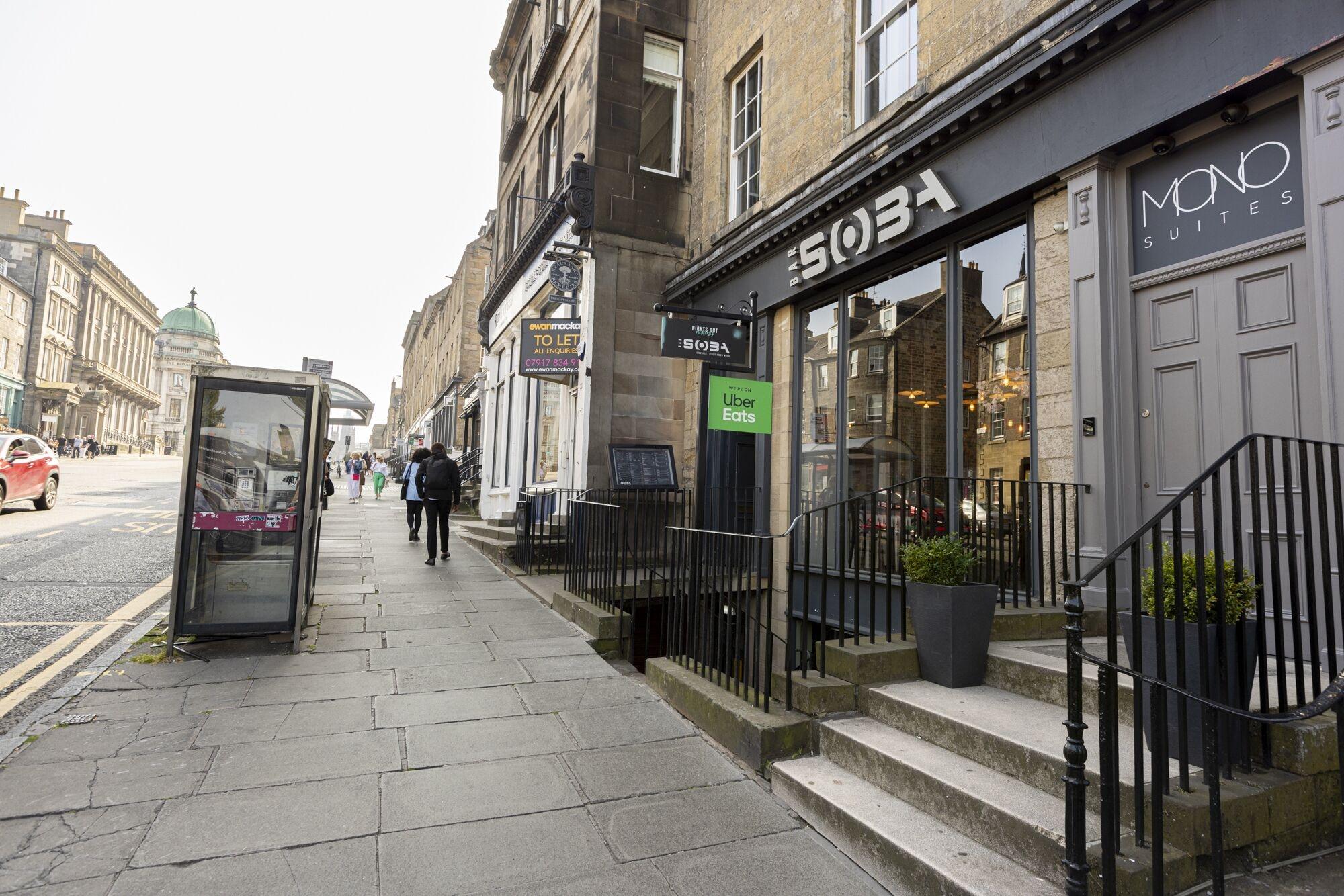 Equipamiento de Habitación MONO Suites New Town