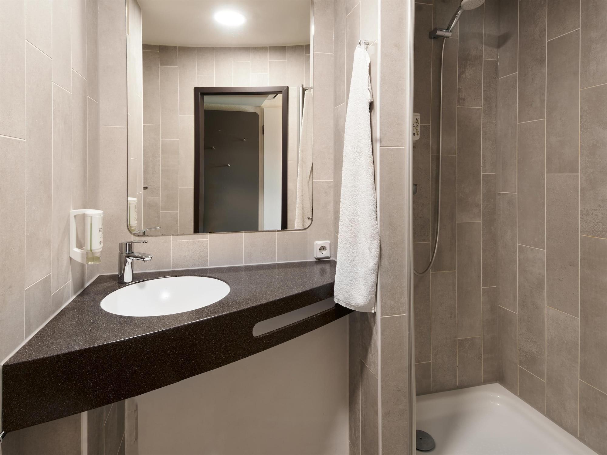 Equipamiento de Habitación B&B Hotel Offenbach-Süd