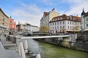 Alojamiento - Tromostovje apartments