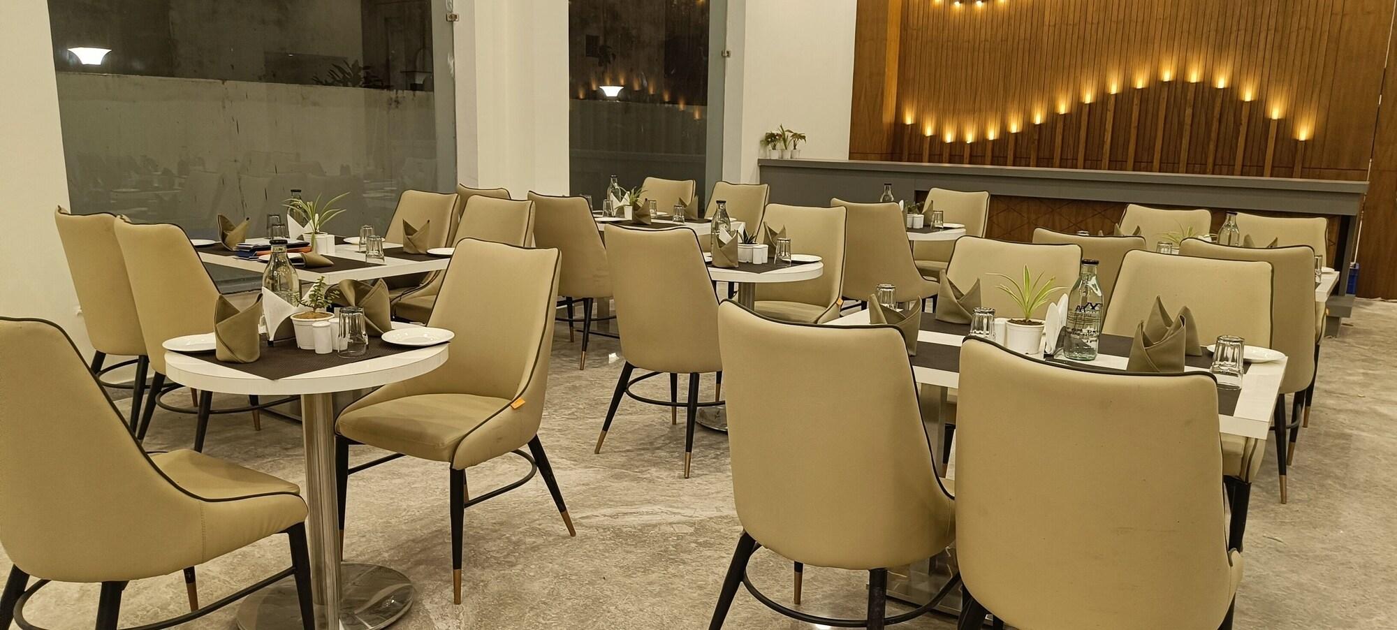 Restaurant HHW BUDDHA LINEAGE