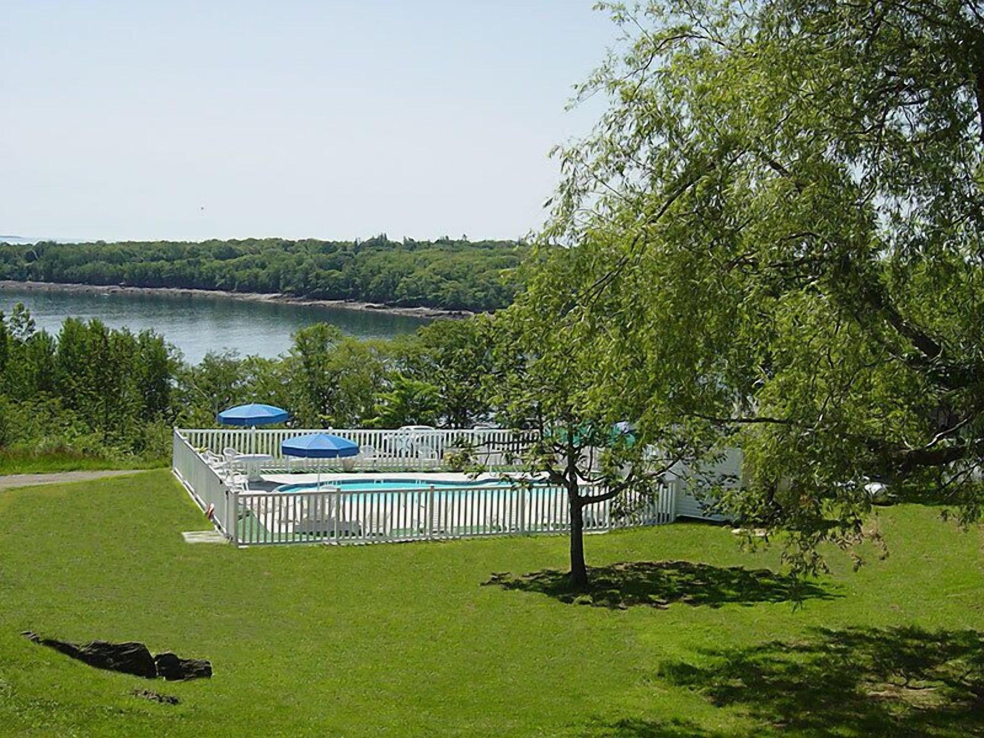 Vista Piscina Ledges by the Bay