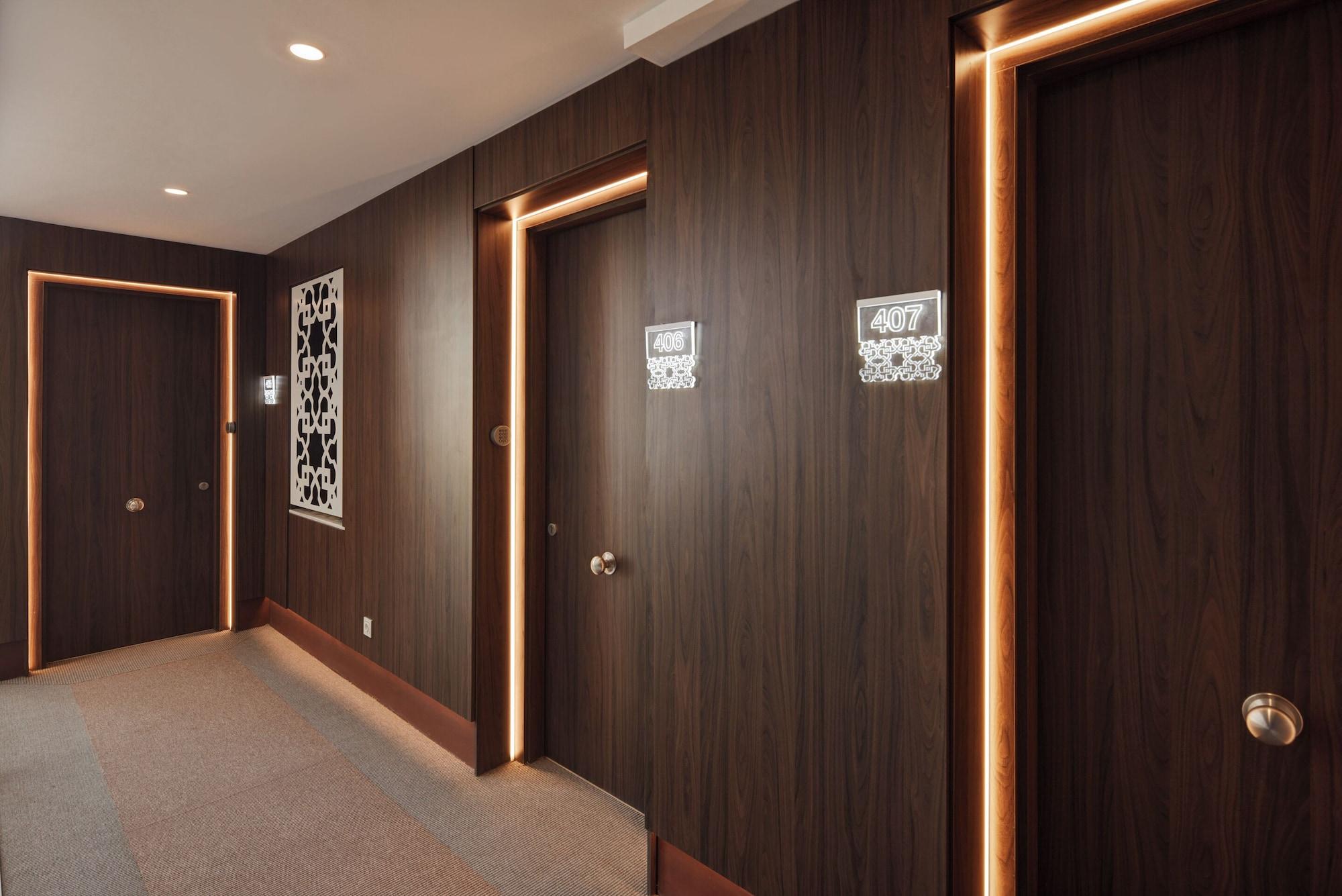 Varios Sercotel Granada Suites