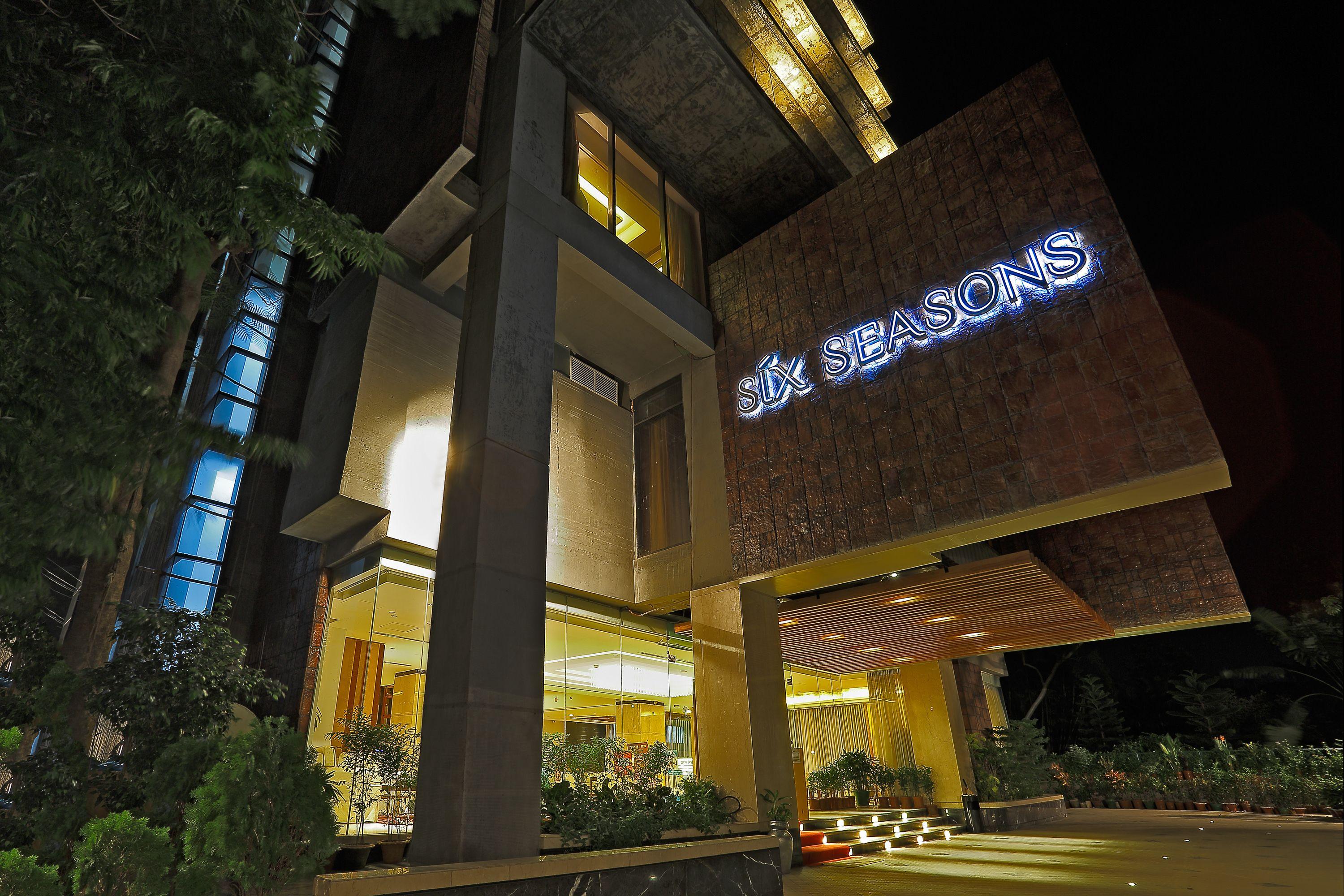 Vista Exterior Six Seasons Hotel