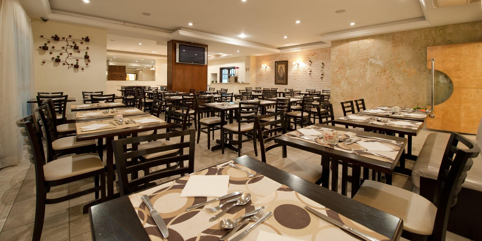Restaurant HB Hotels Sequóia Alphaville