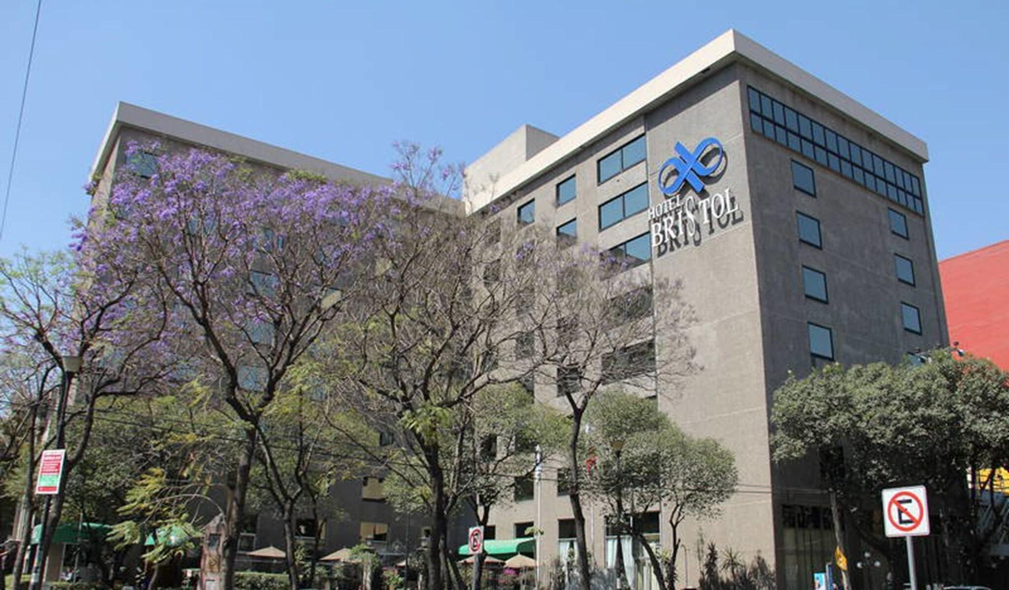 Vista Exterior Bristol Hotel