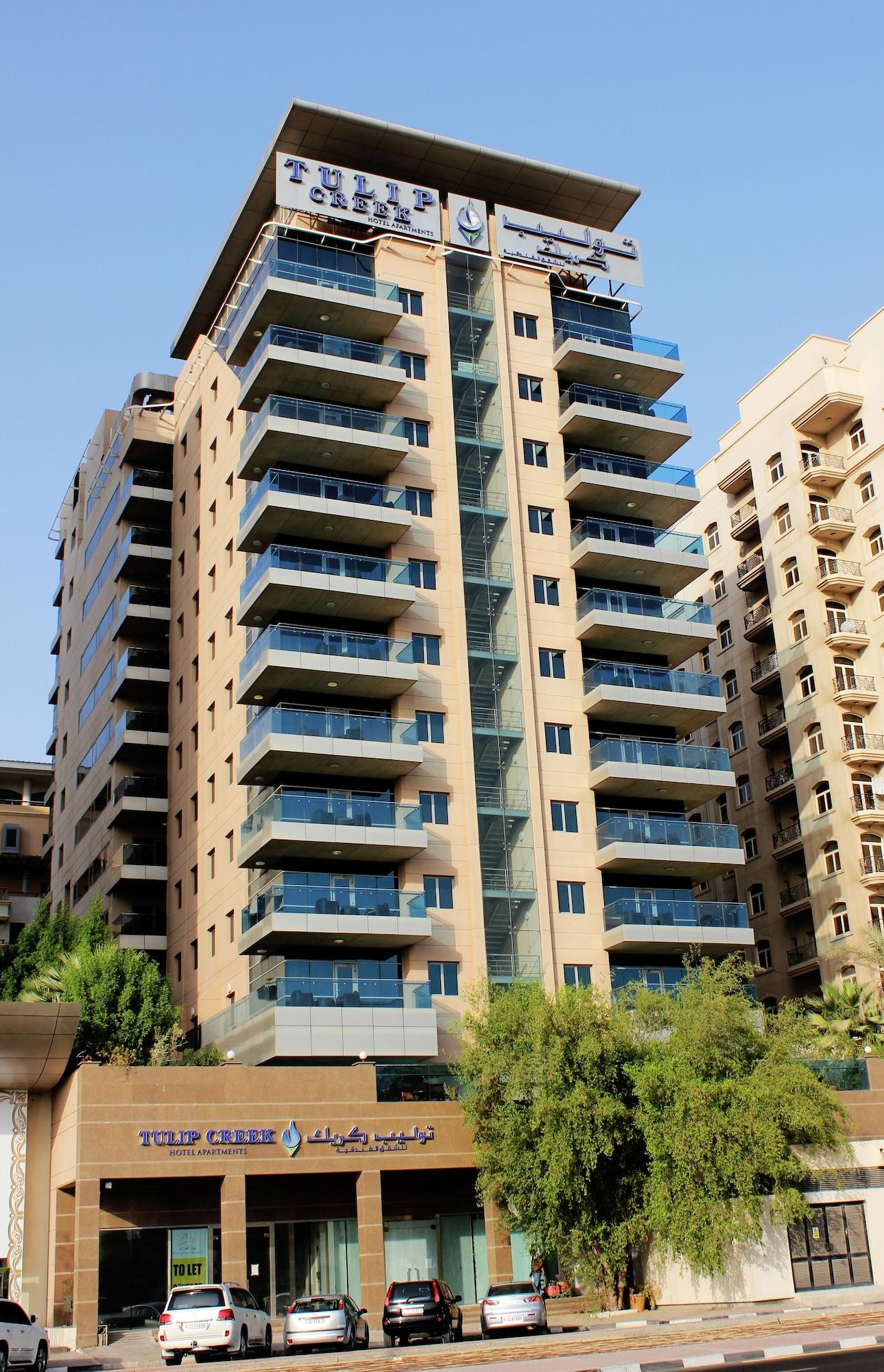 Vista Exterior Tulip Creek Hotel Apartments