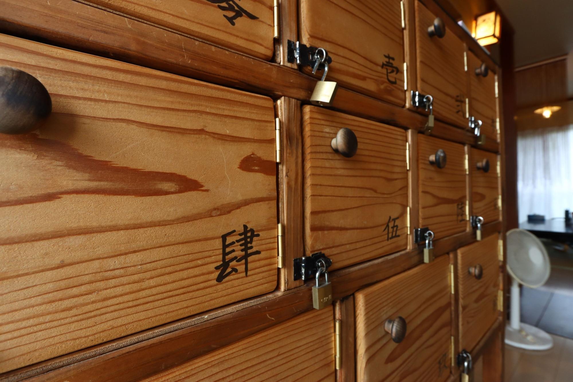 Instalaciones Recreativas Guest House Asibina - Hostel