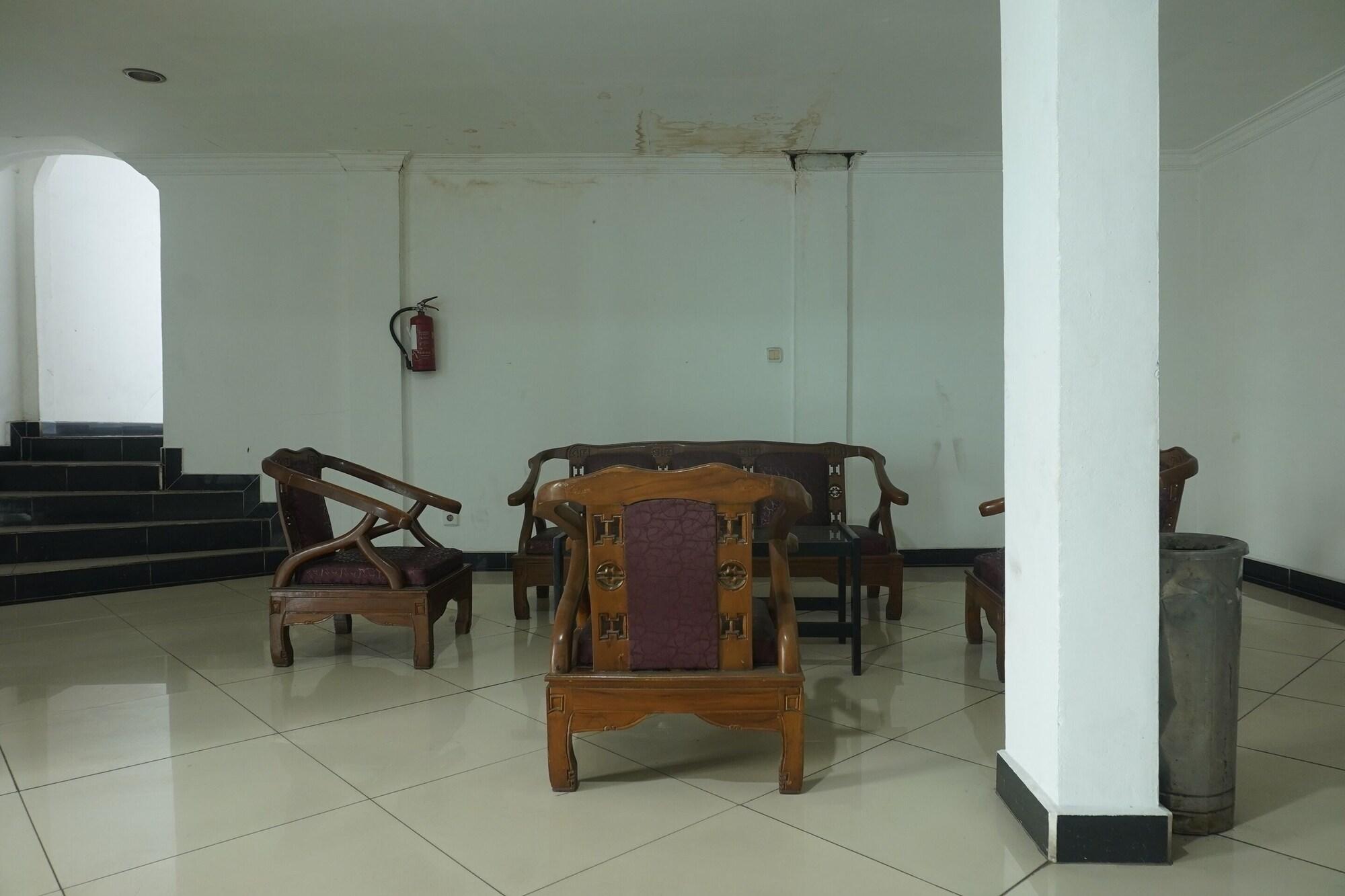 Vista Lobby Hotel O Gr Kost Kaladan