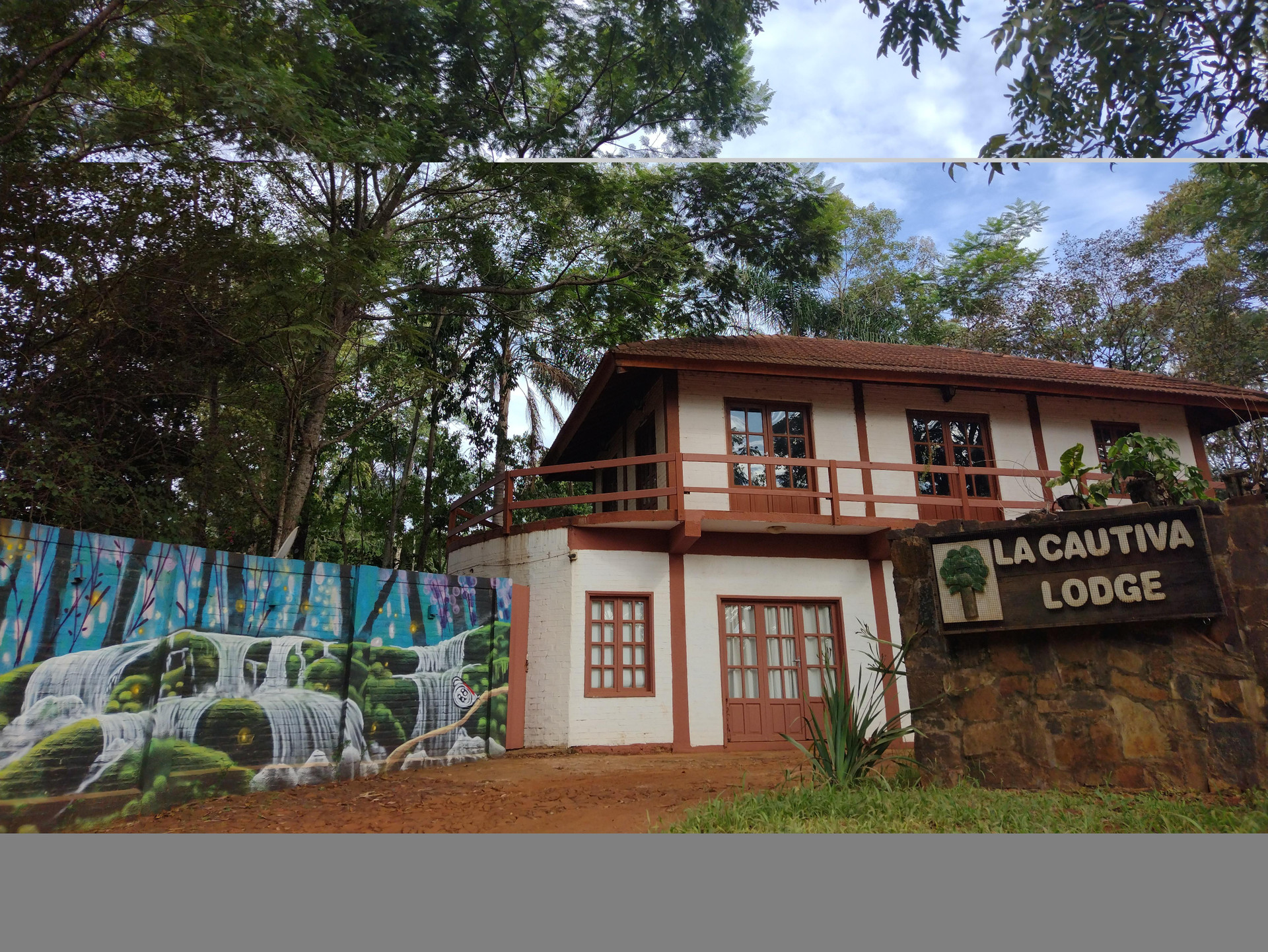 Vista Exterior La Cautiva Iguazú Hotel
