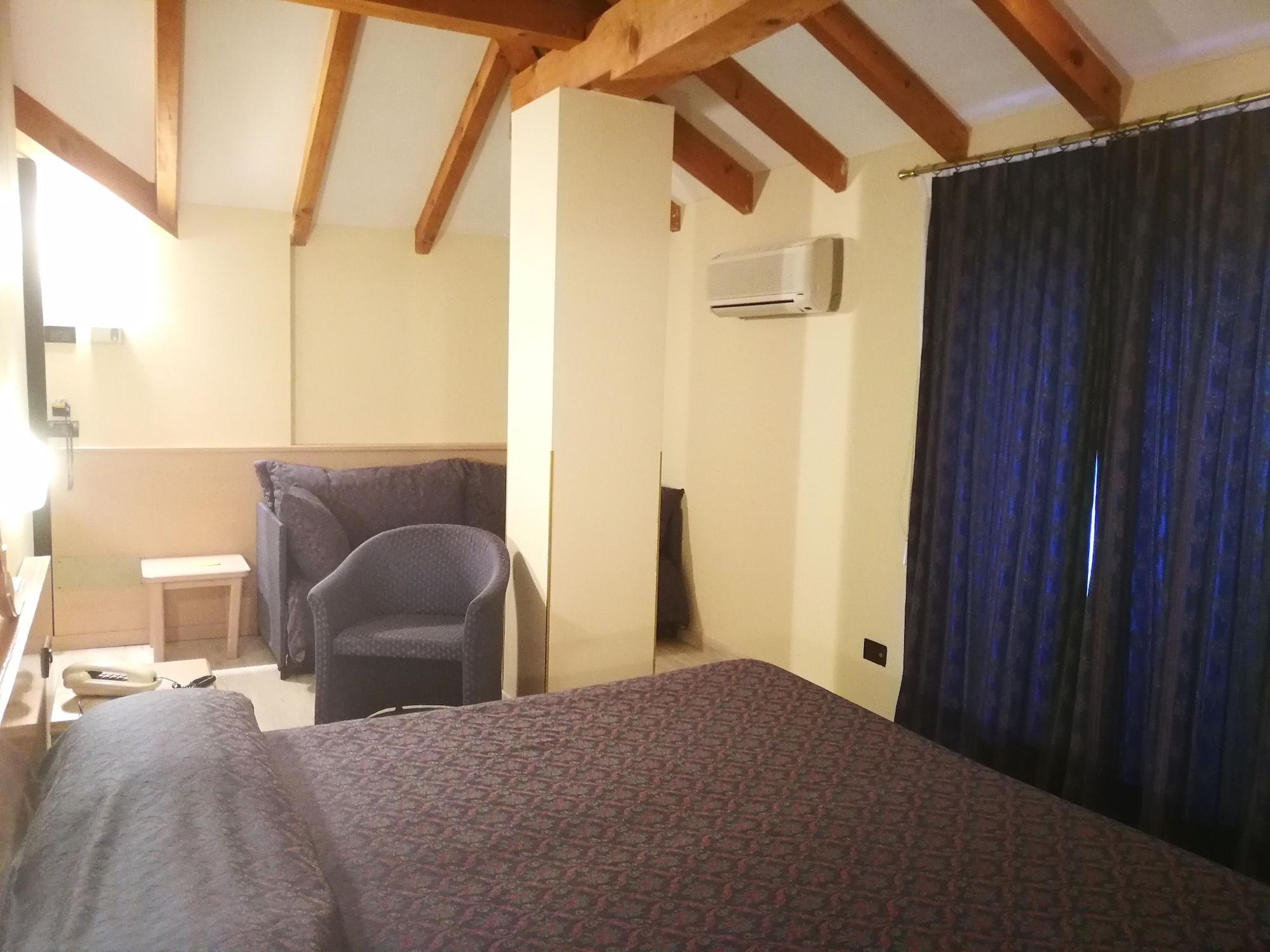 Habitación Hotel Lo Scoiattolo
