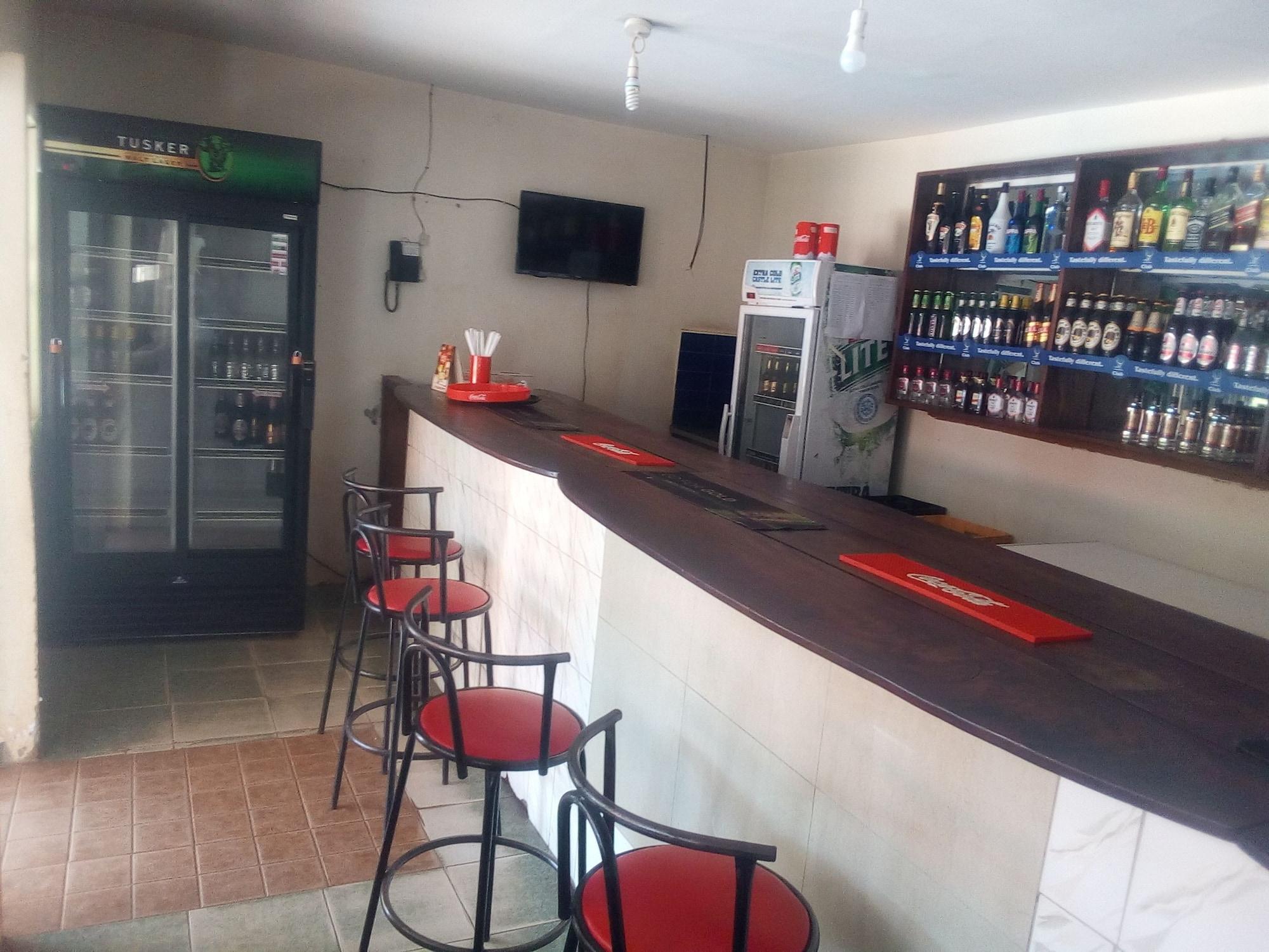 Bar/Salón Golden Peace Hotel