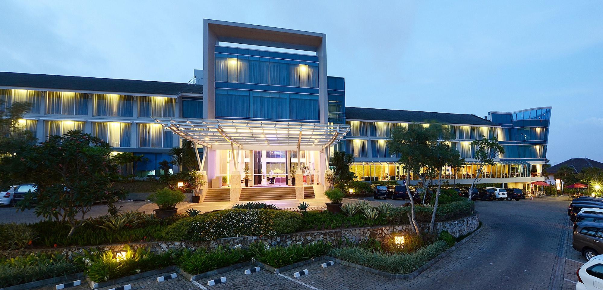 Vista Exterior Emersia Hotel & Resort