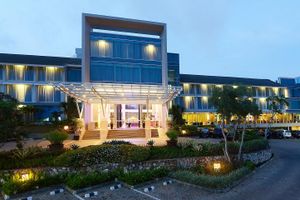 Alojamiento - Emersia Hotel & Resort