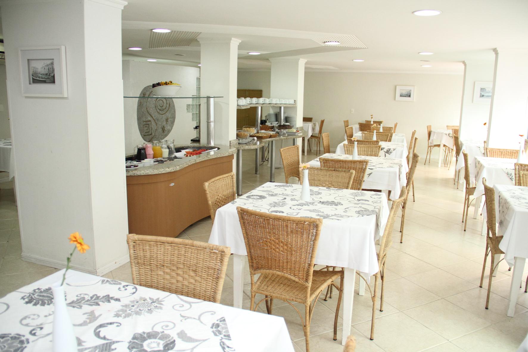 Restaurant Hotel Itália by Pires