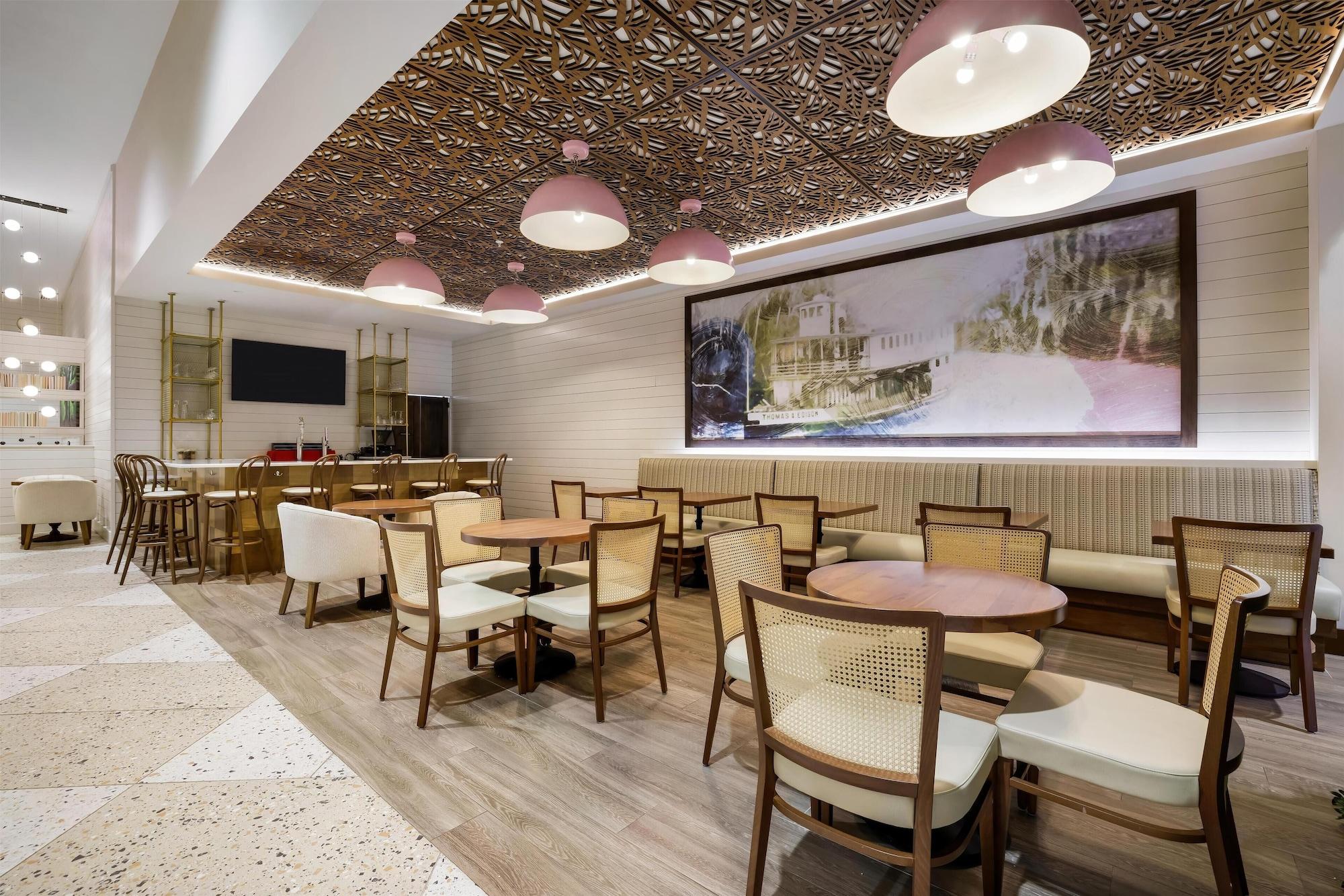 Restaurant The Banyan Hotel Fort Myers, Tapestry Collection by Hilton