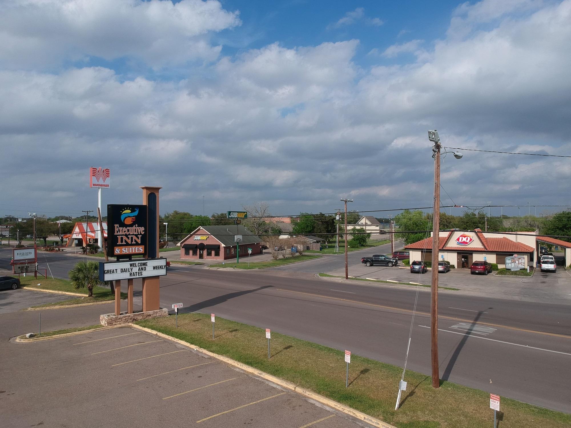 Comodidades del Alojamiento Executive Inn & Suites Beeville