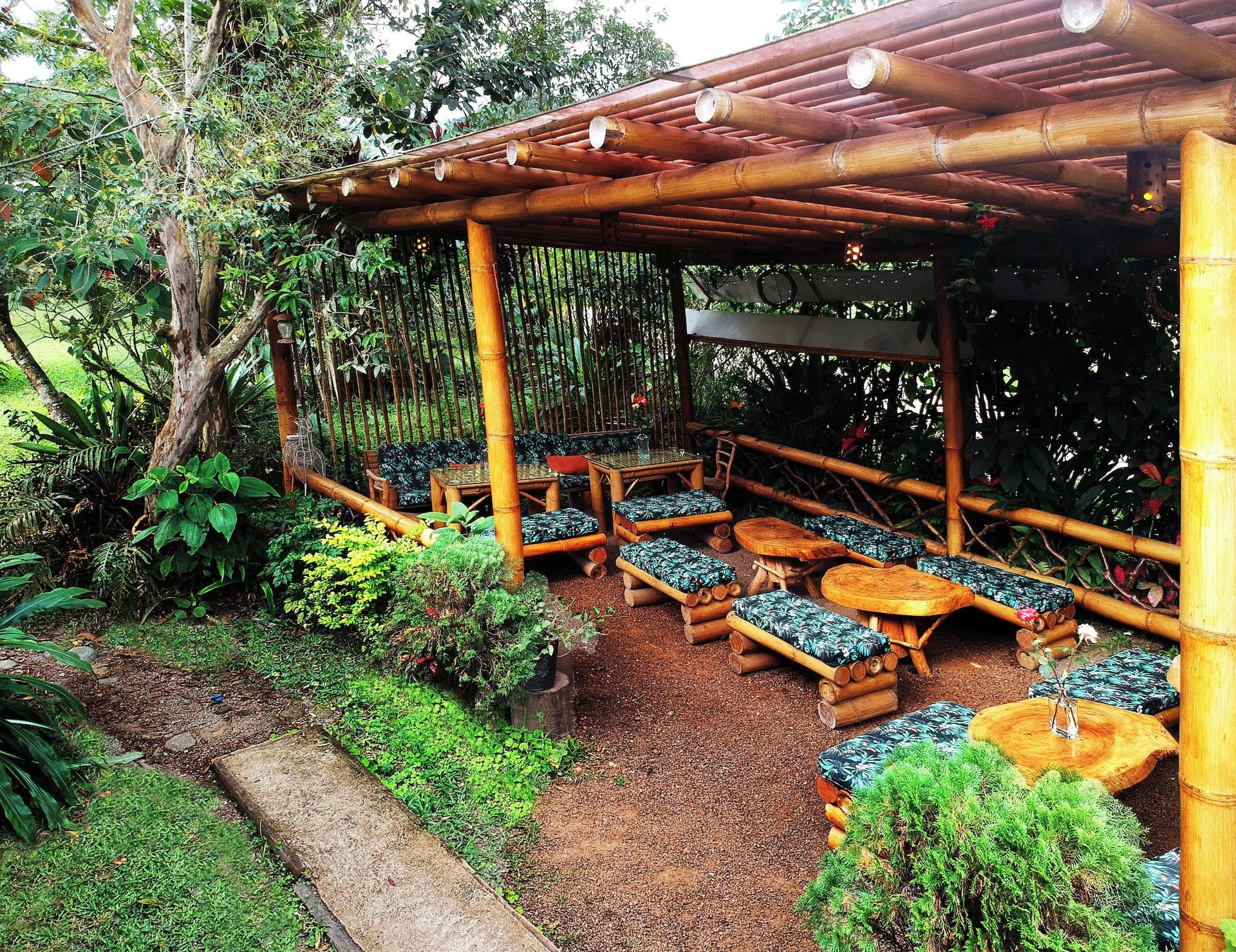 Vista Exterior Casa de Piedra