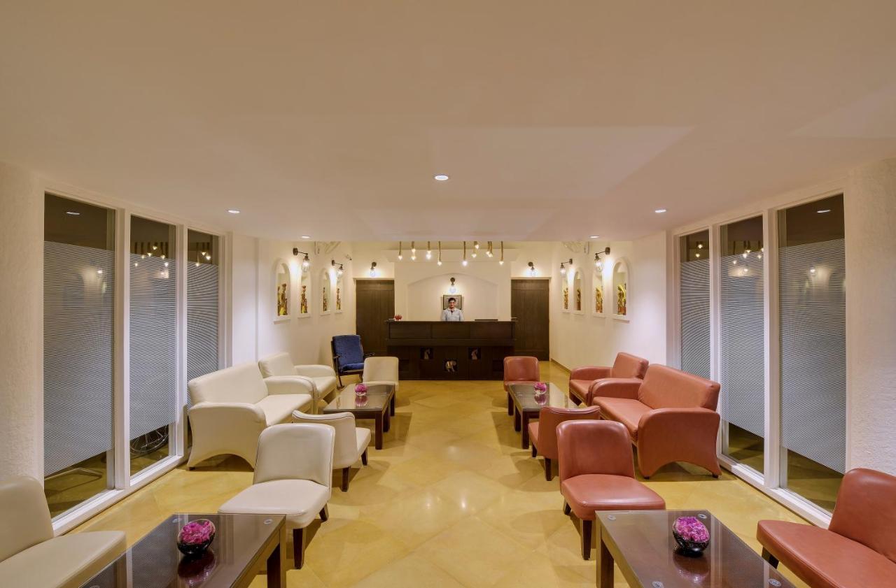 Vista Lobby Sterling Kanha