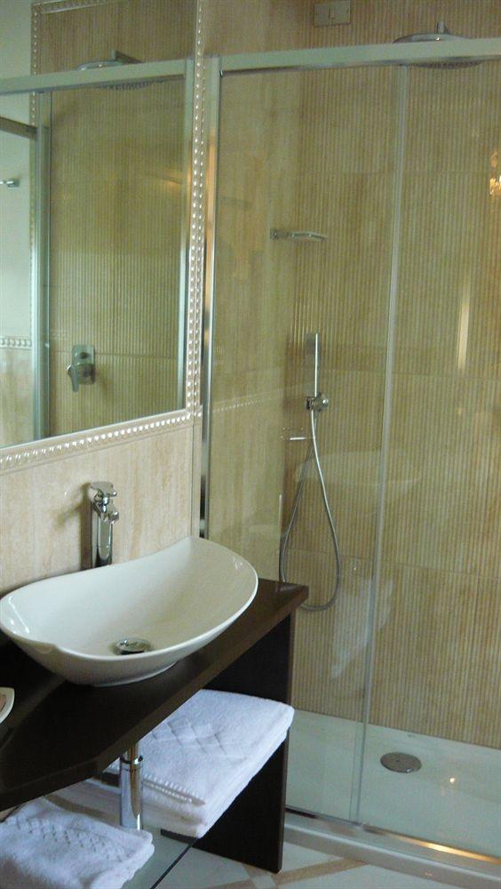 Equipamiento de Habitación Villa Zane