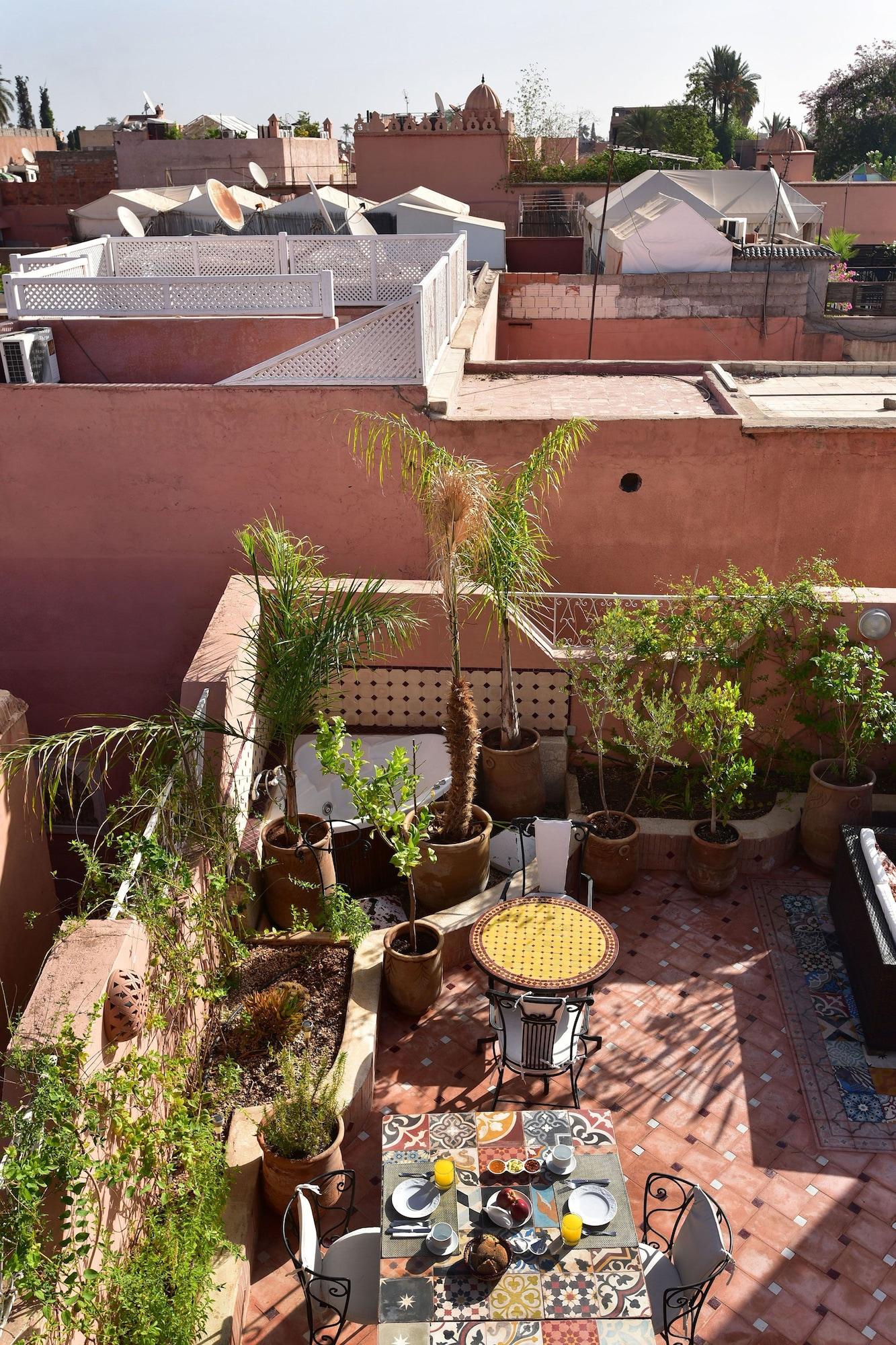 Vista Exterior Riad Manissa