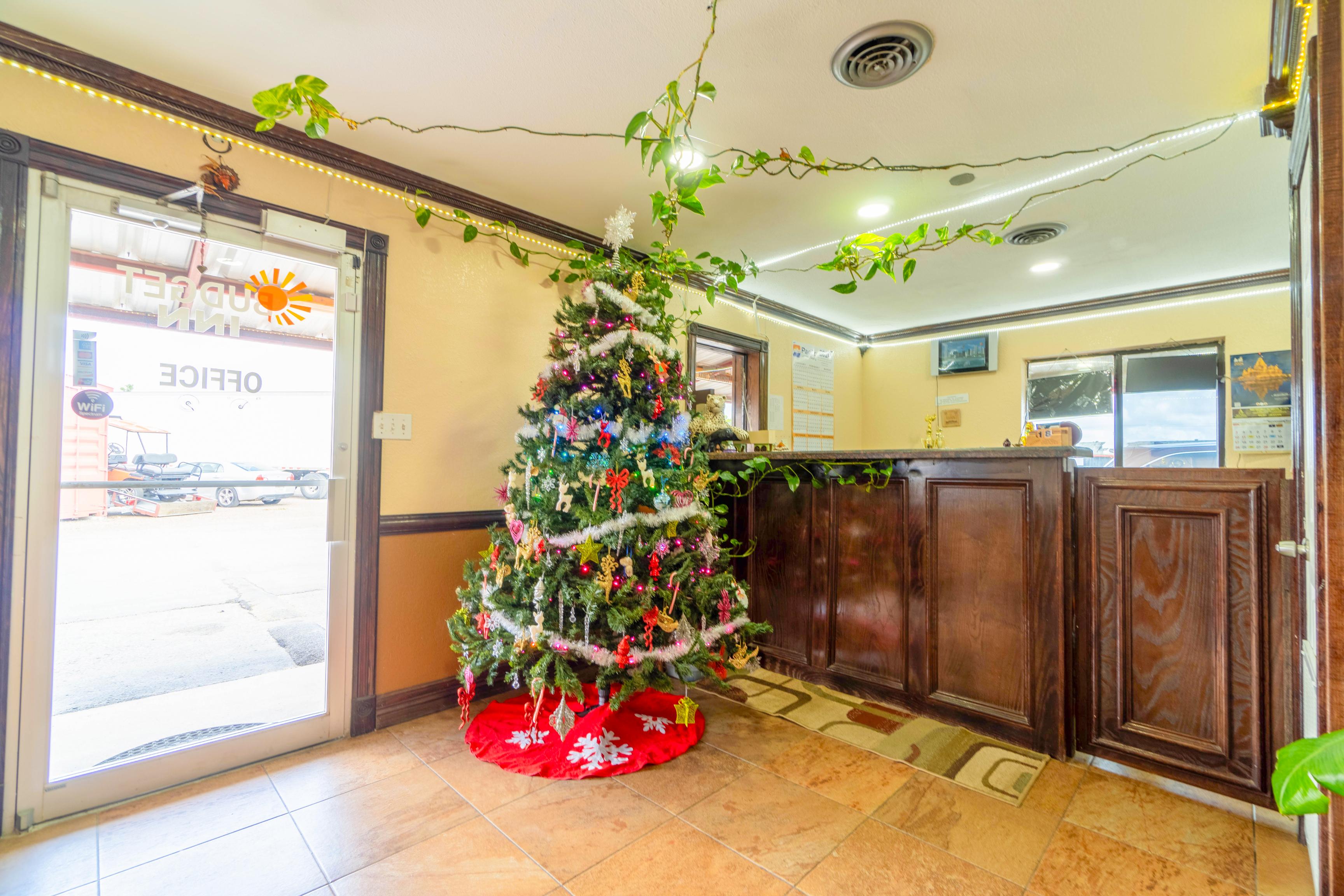 Vista Lobby Budget Inn By OYO Edinburg Hwy 281