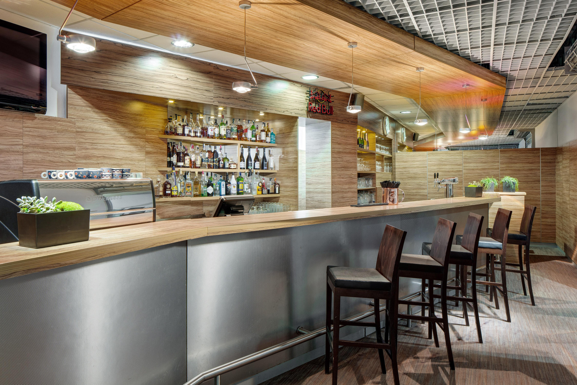 Bar/Salón Pinia Hotel & Resort