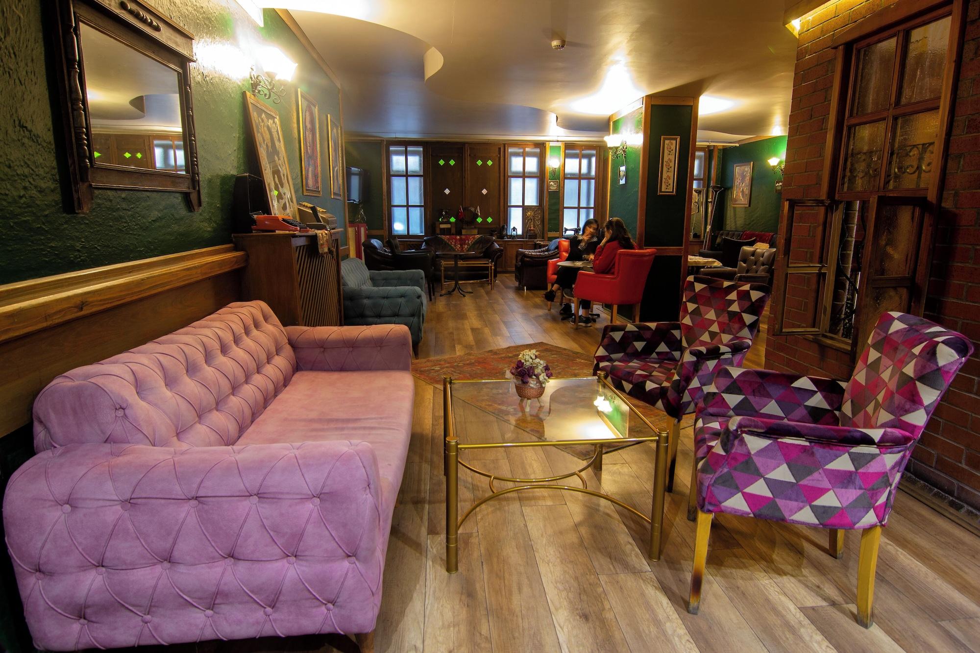 Bar/Salón Baykara Hotel