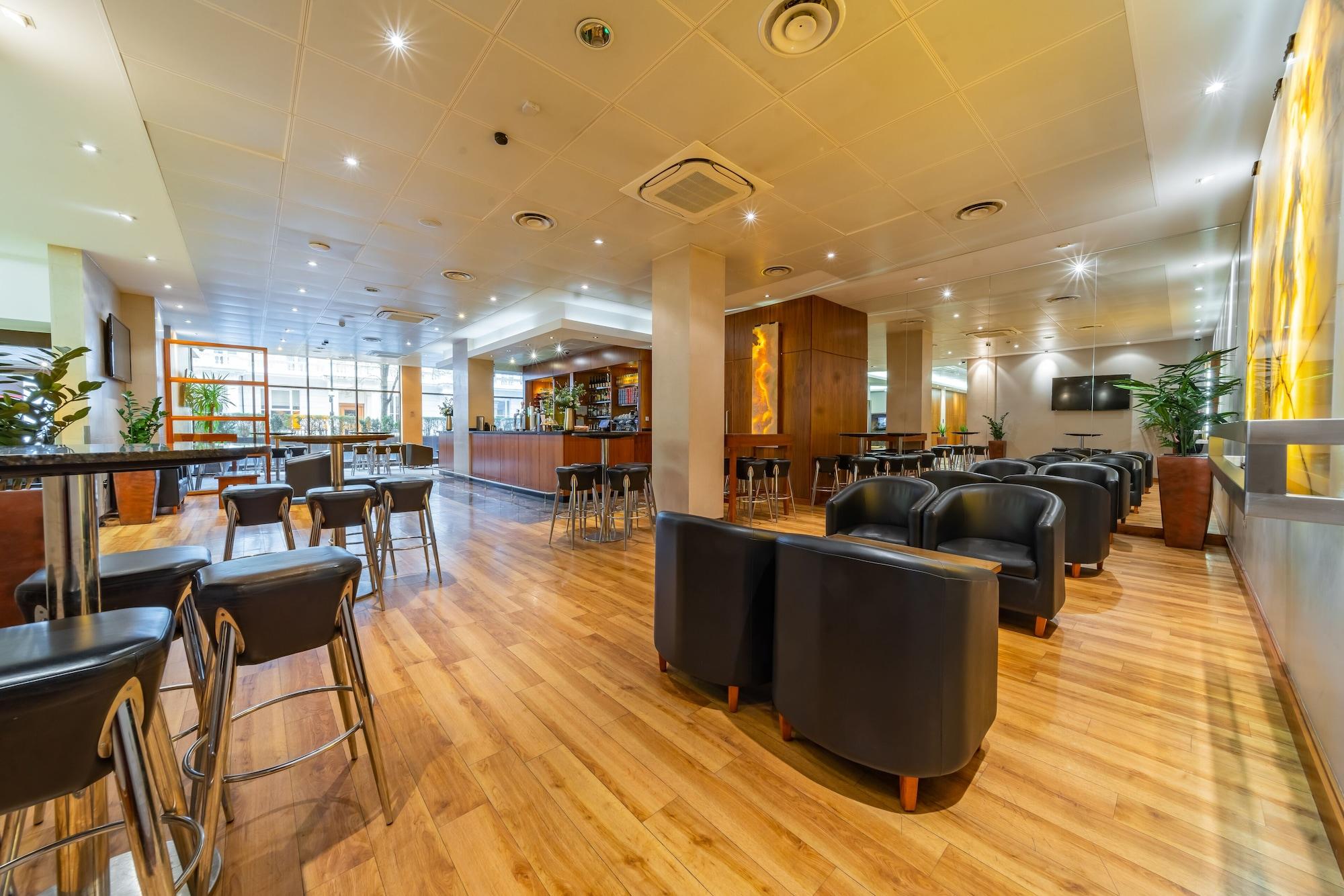 Bar/Salón Central Park Hotel
