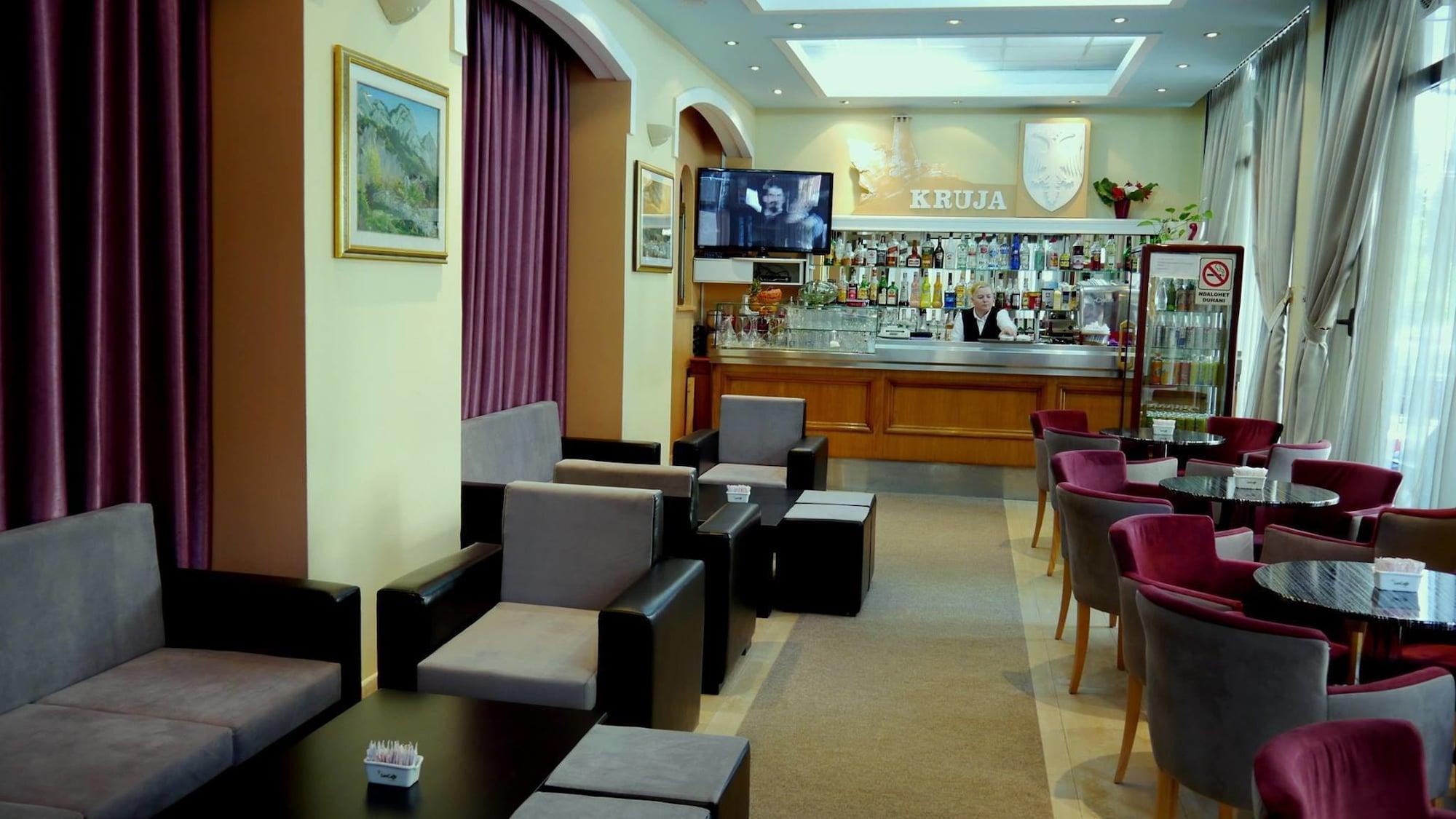 Bar/Salón Hotel Kruja