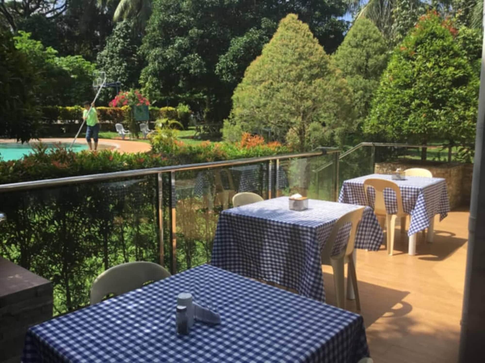 Restaurant Room-camiguin Lanzones Resort -quadruple