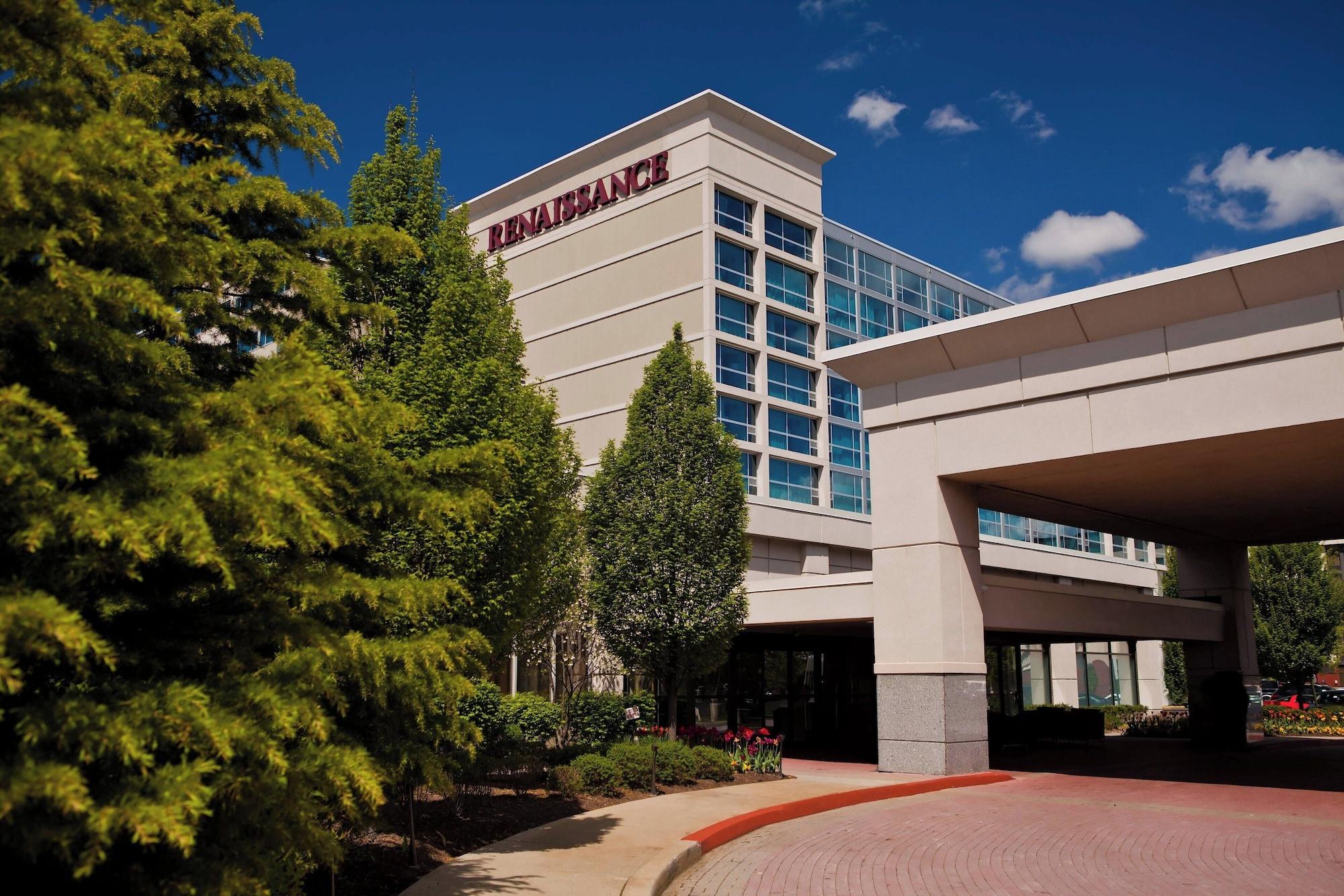 Varios Renaissance Newark Airport Hotel